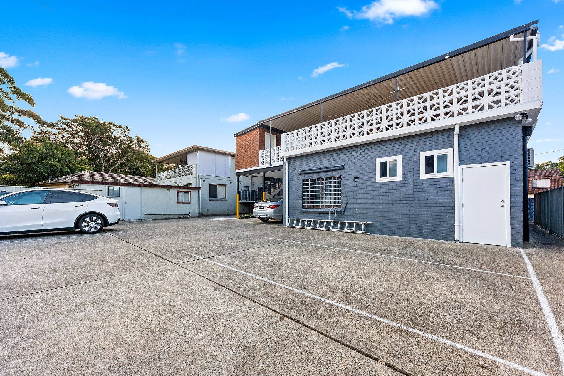 3-bedroom unit at 2 31 THAMES STREET, WEST WOLLONGONG NSW 2500, Wollongong, New South Wales