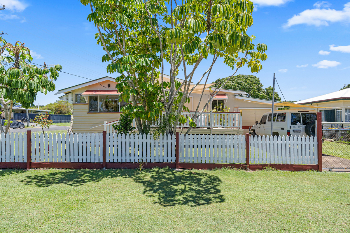 62 DAYMAN STREET, Urangan QLD 4655 - Image 3