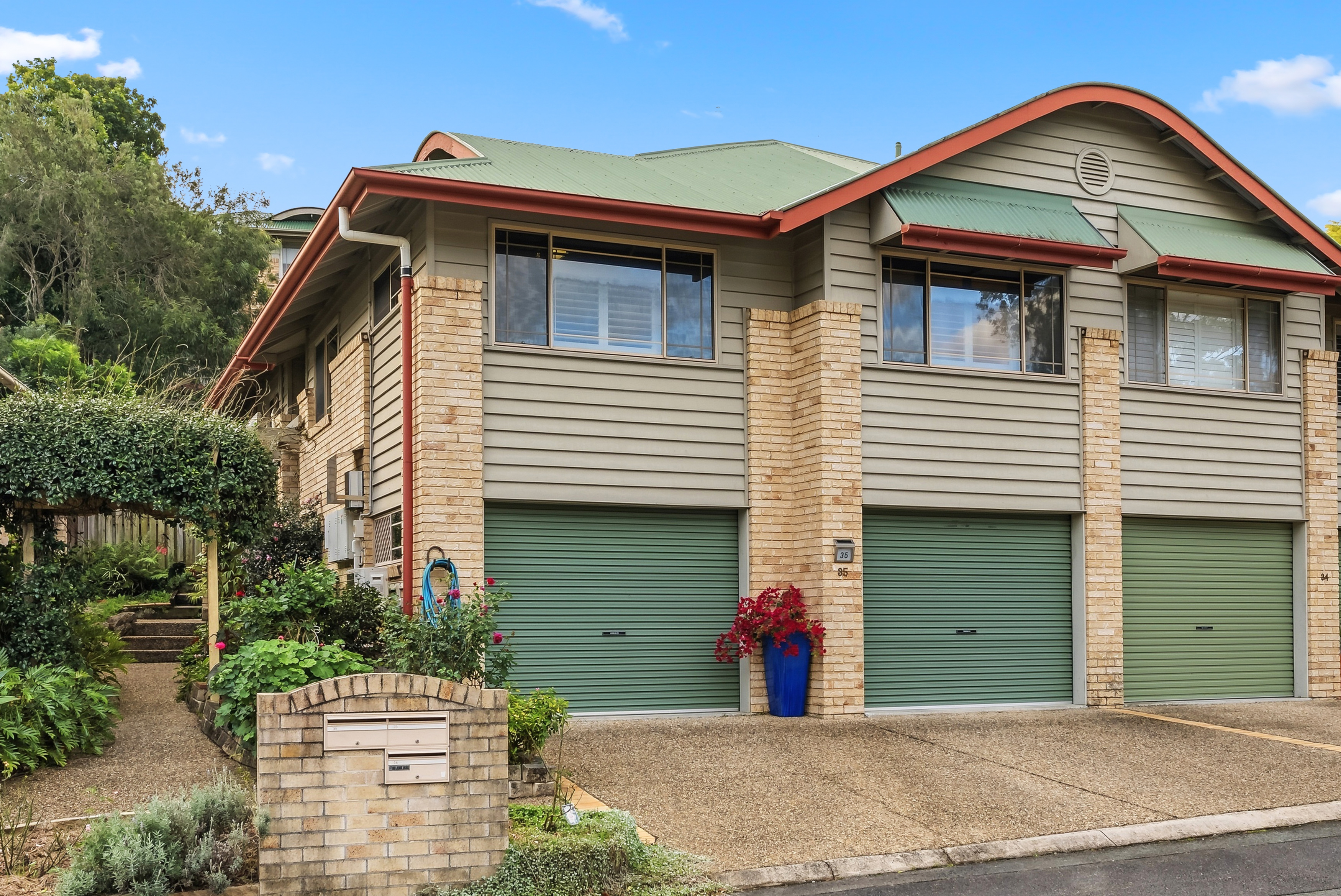 35 360 SIMPSONS ROAD, BARDON QLD 4065 - Image 1