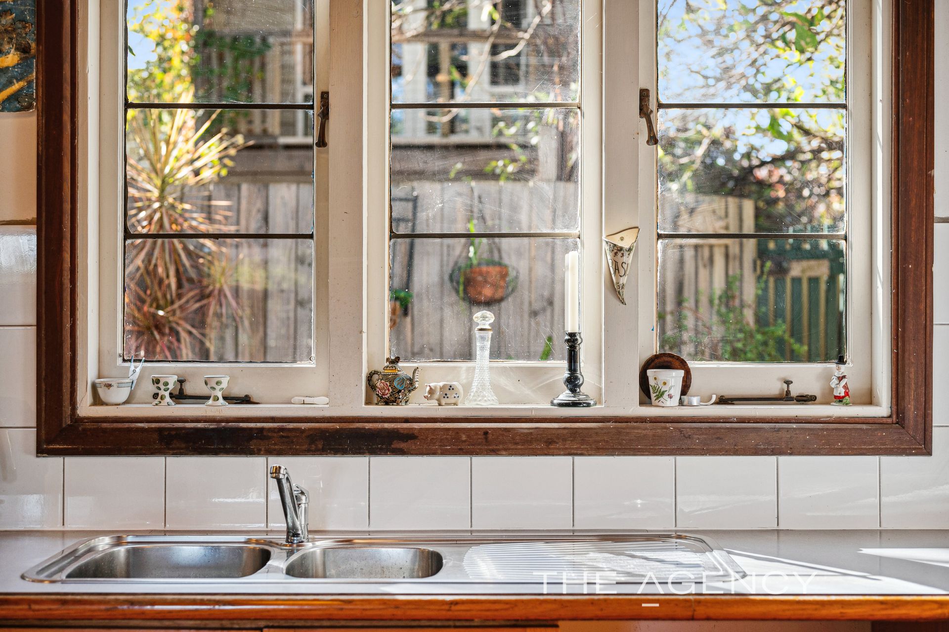 11 Mortlock Street, Hamilton Hill, WA 6163 - Image 4