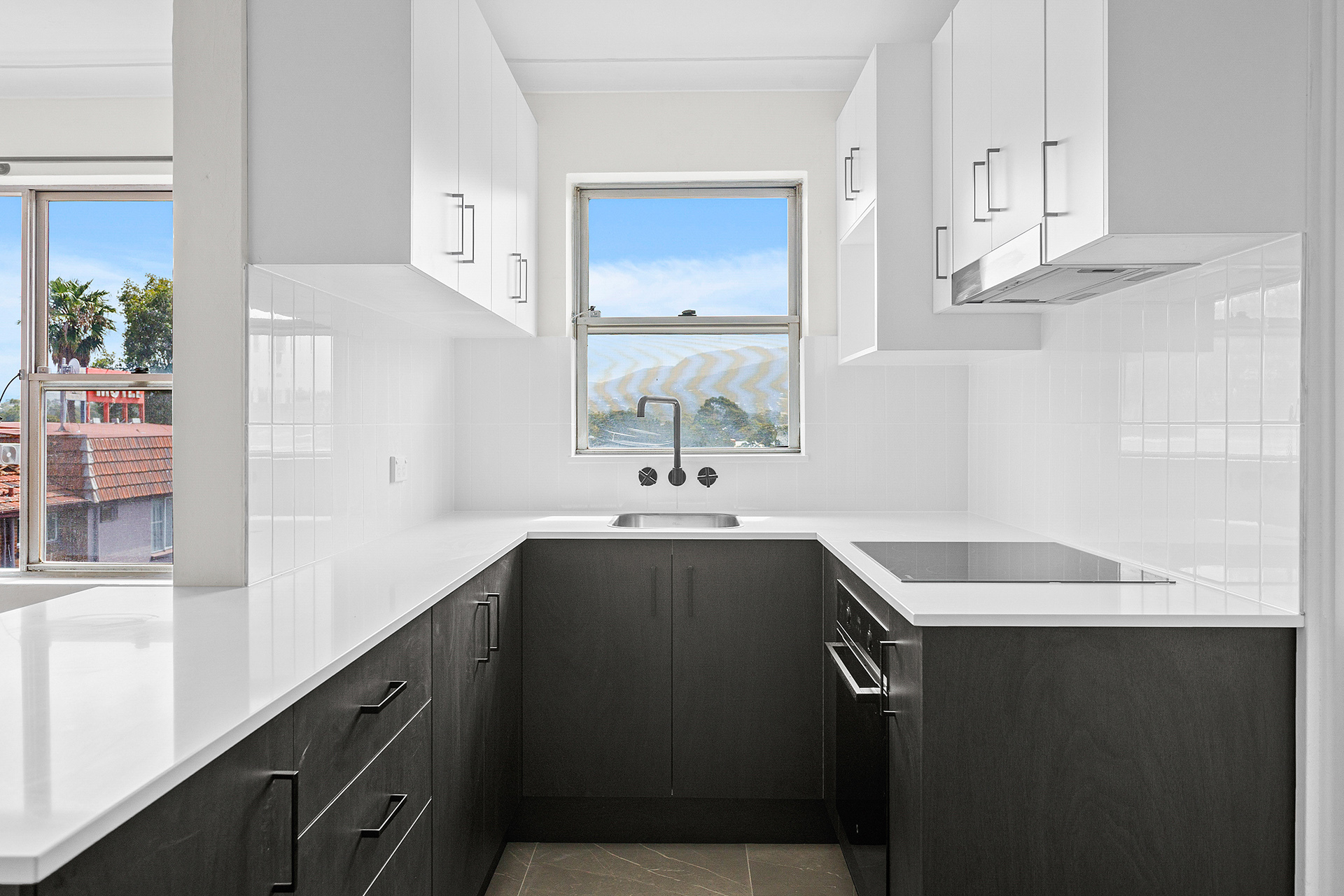7/37 Edward Street, Wollongong, NSW 2500 - Image 3