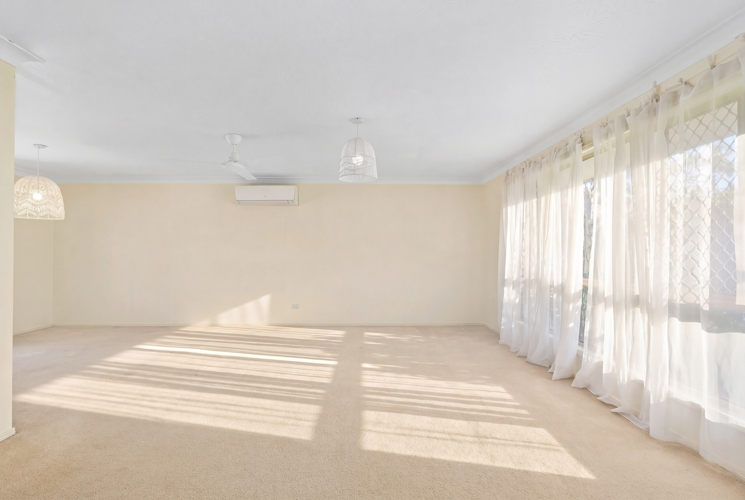 5 SUGARLEAF COURT, Burleigh Waters QLD 4220 - Image 10