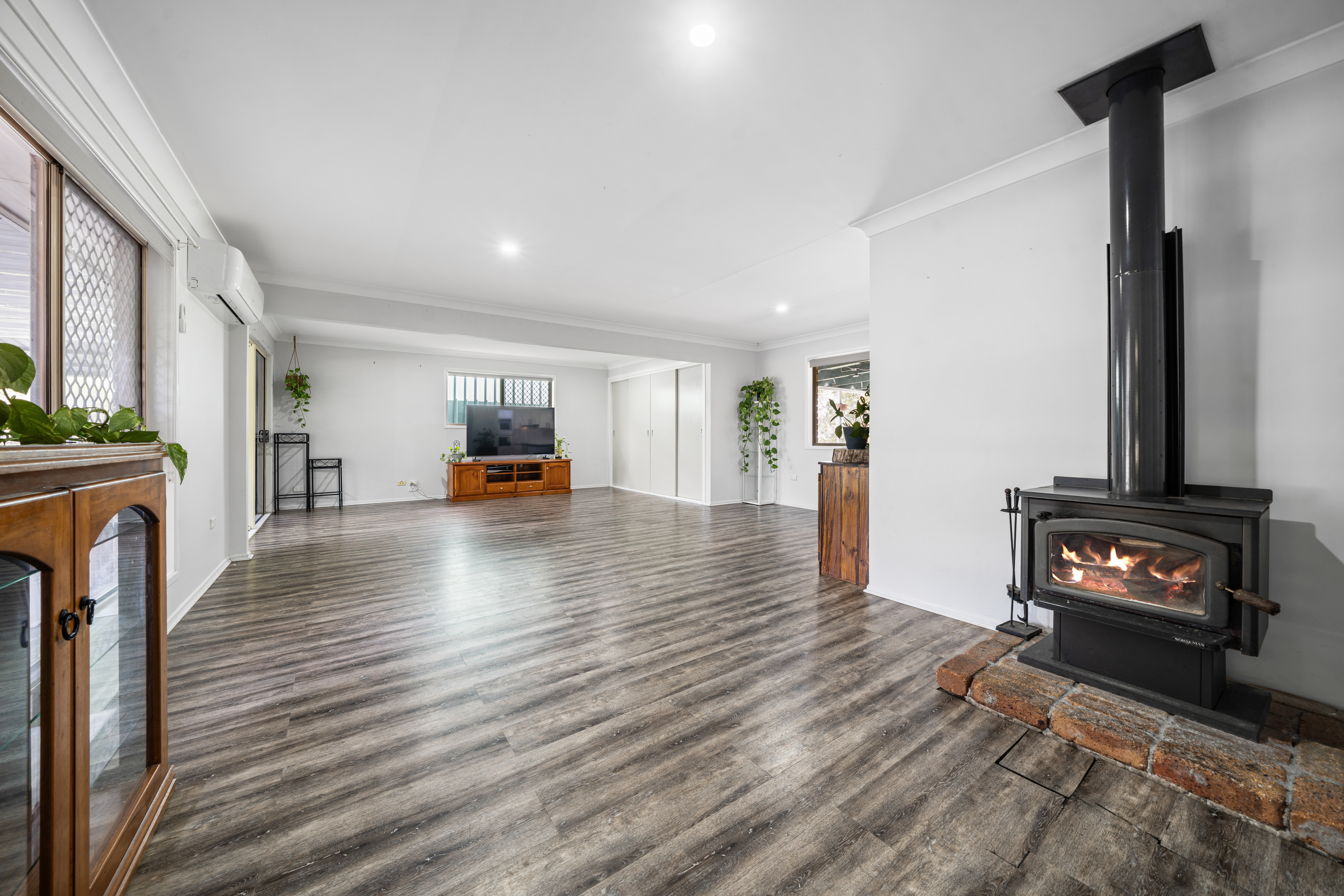 4-bedroom house at 6 Catherine Crescent, Kingsthorpe QLD 4400, Toowoomba, Queensland
