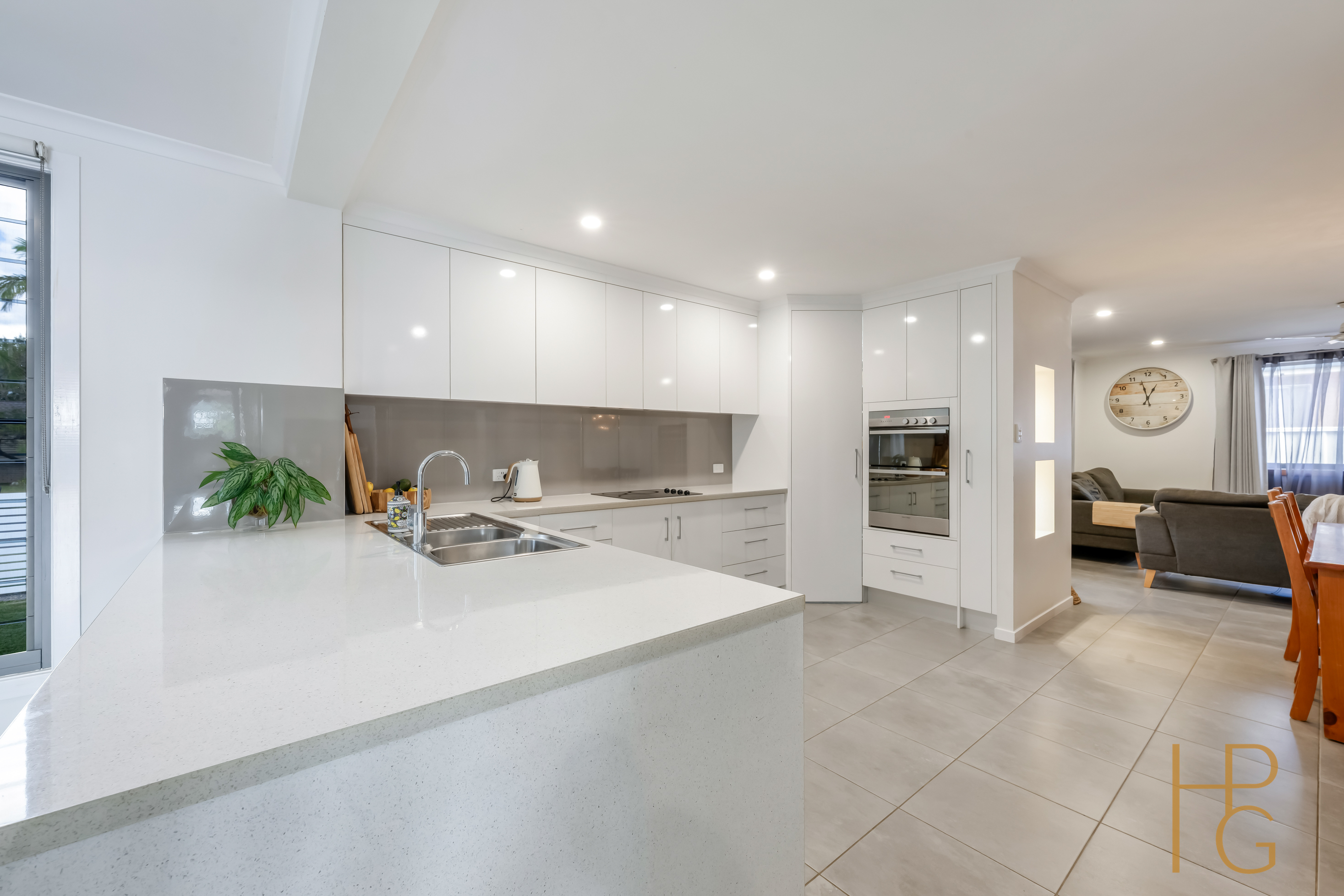 31 Sinclair Street, Avenell Heights, QLD 4670 - Image 4