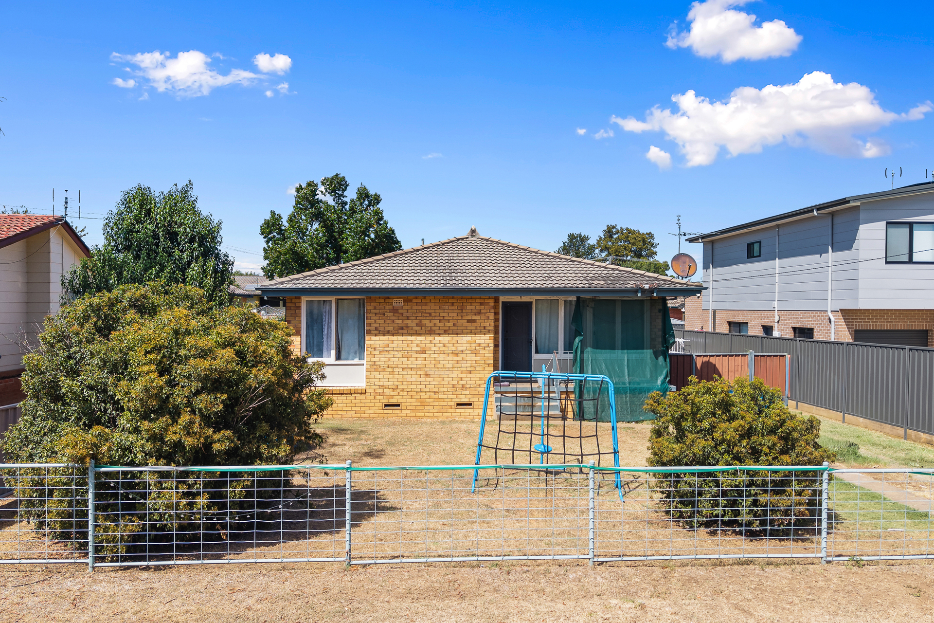 3-bedroom house at 6 Bourne Street, Tamworth, Nsw, 2340, Tamworth, New South Wales
