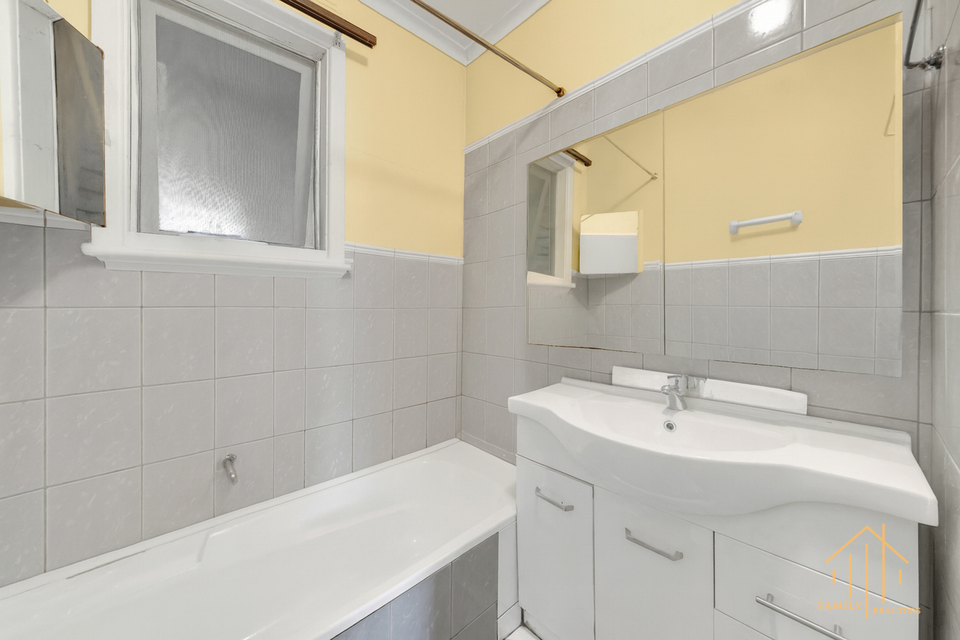 13 NEVILLE COURT, Springvale VIC 3171 - Image 6