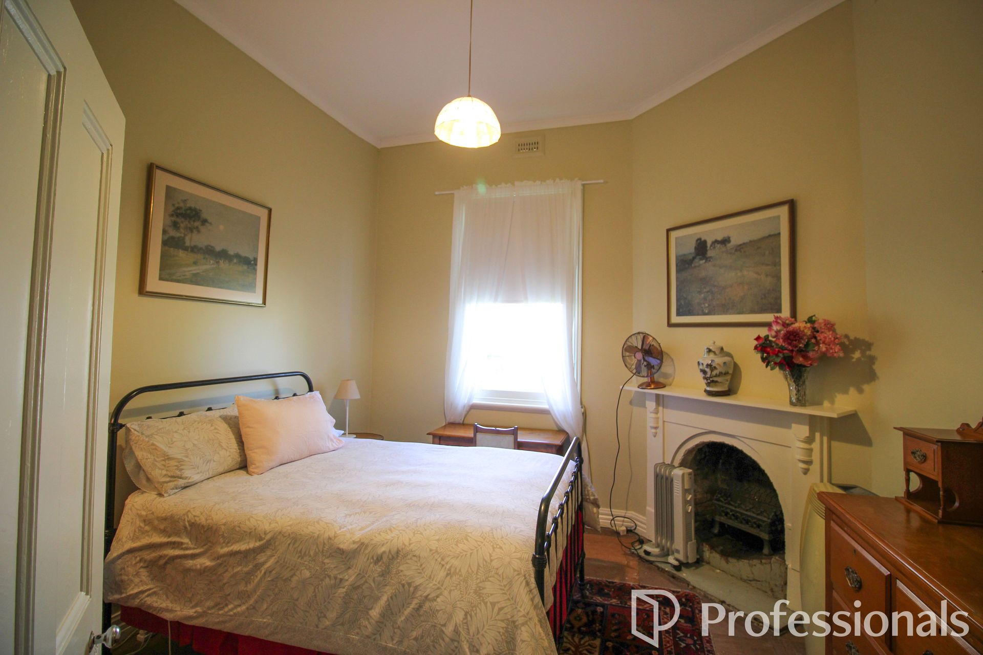 129 Commercial Road, Yarram, VIC 3971 - Image 8