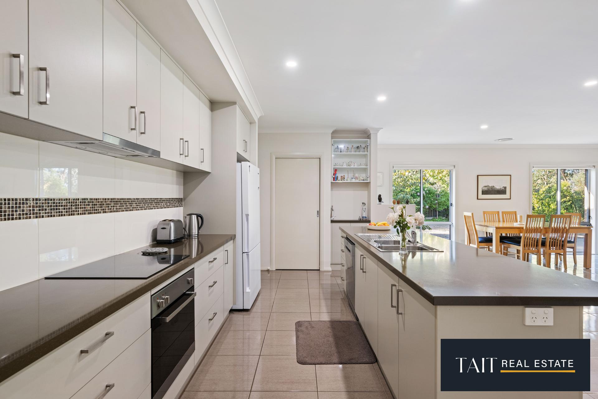 41 Pin Oak Drive, Wangaratta, VIC 3677 - Image 4