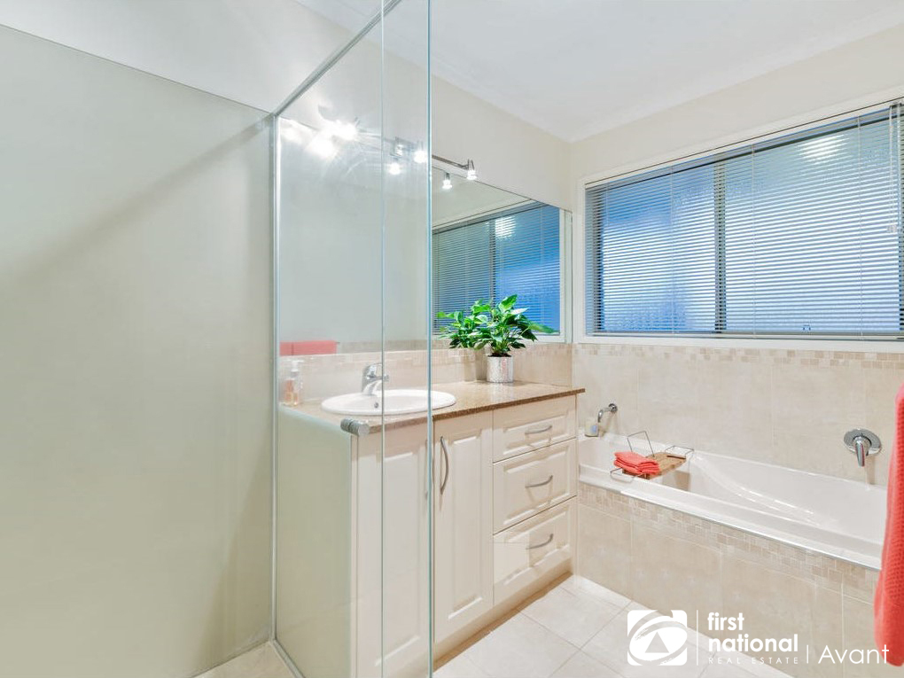 4-bedroom house at 1 HAYGARTH COURT, Wantirna South VIC 3152, Knox, Victoria