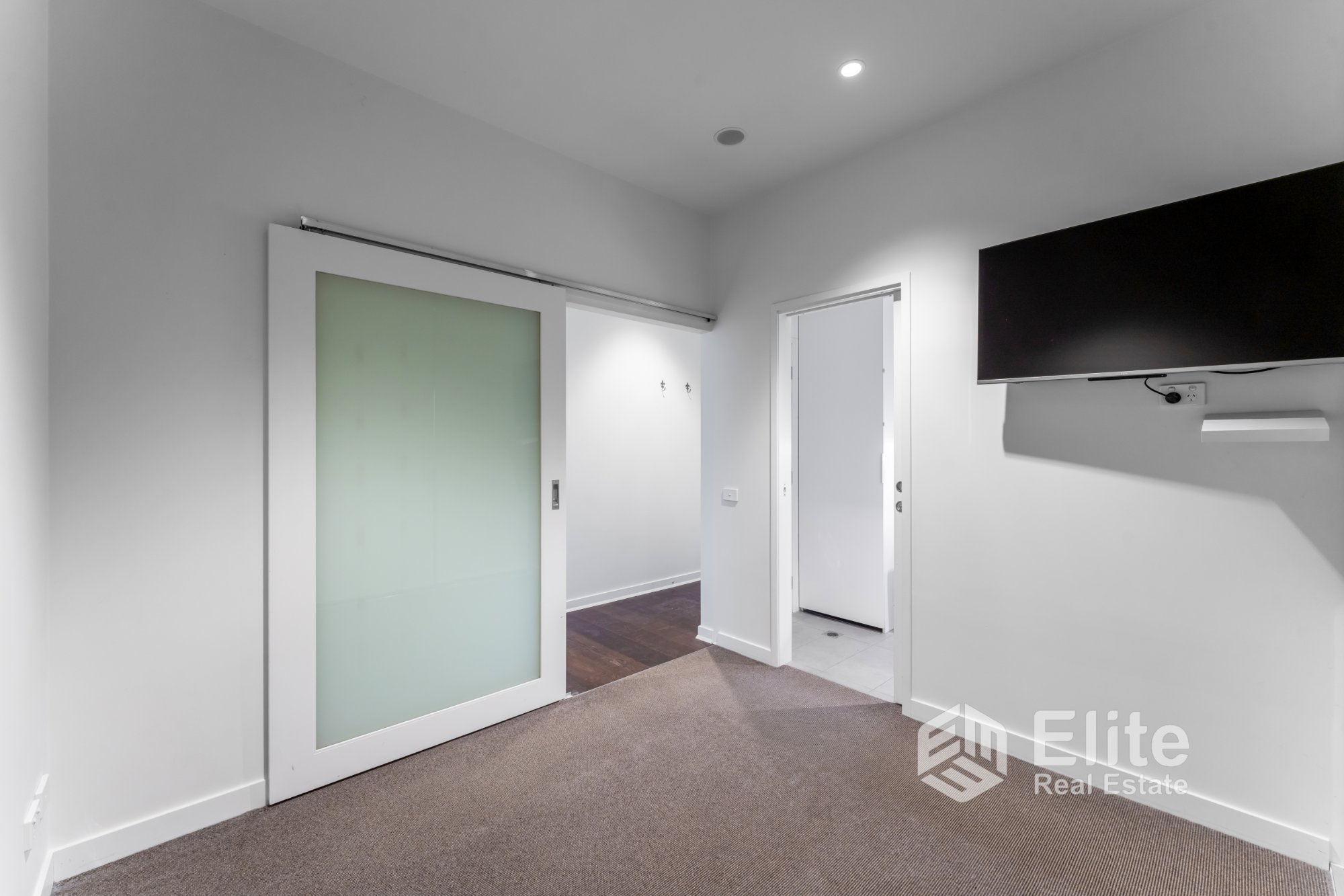 2-bedroom unit at 2121/199 William Street, Melbourne, VIC 3000, Melbourne, Victoria