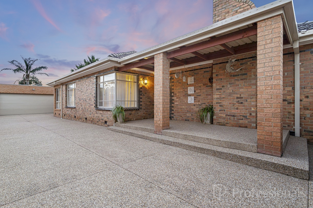 5 Ryan Court, Sunshine North, VIC 3020 - Image 2