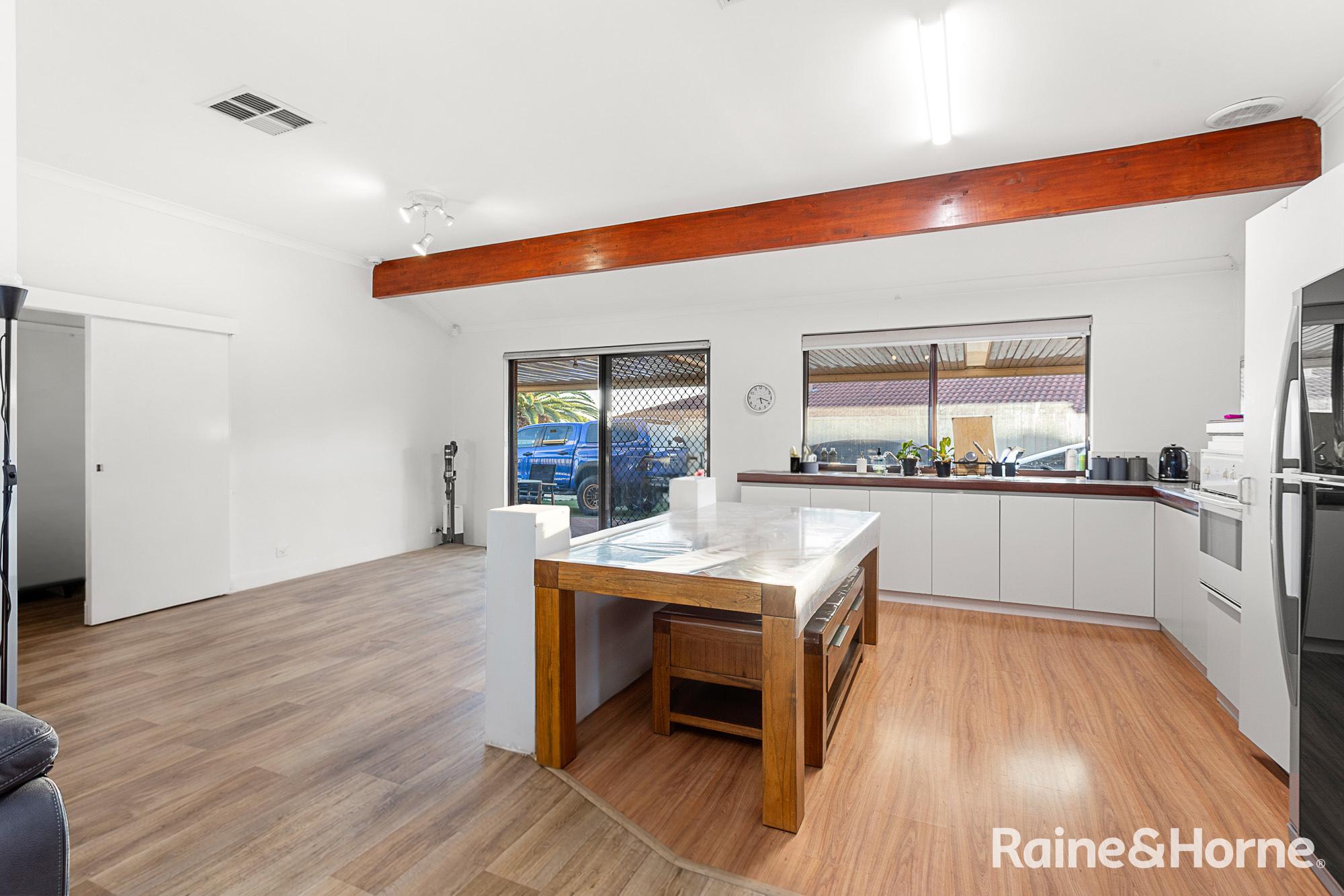 4-bedroom house at 32 MANCHESTER DRIVE, Hocking WA 6065, Wanneroo, Western Australia