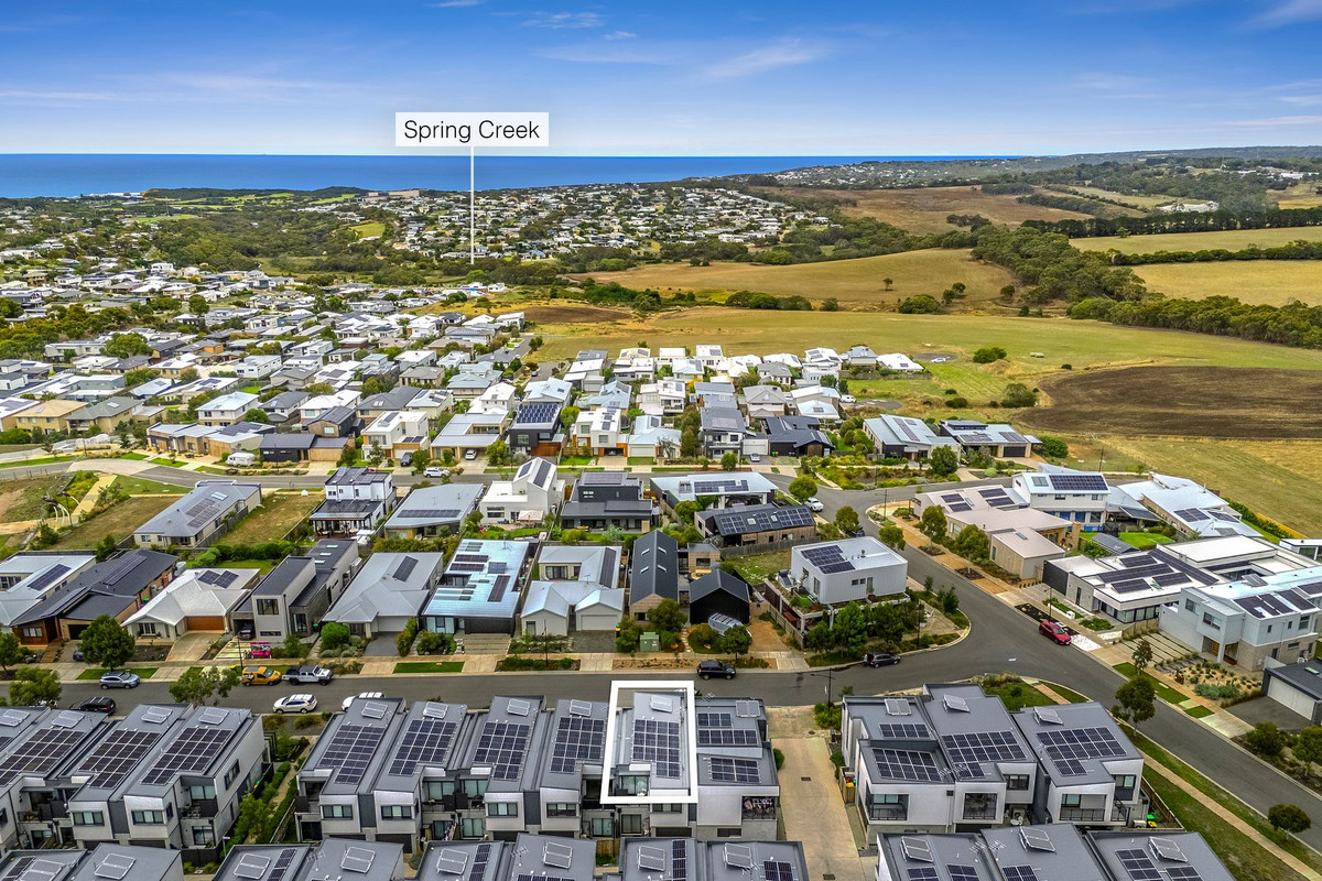 3-bedroom unit at 28 Wurrak Crescent, Torquay, VIC 3228, Surf Coast, Victoria
