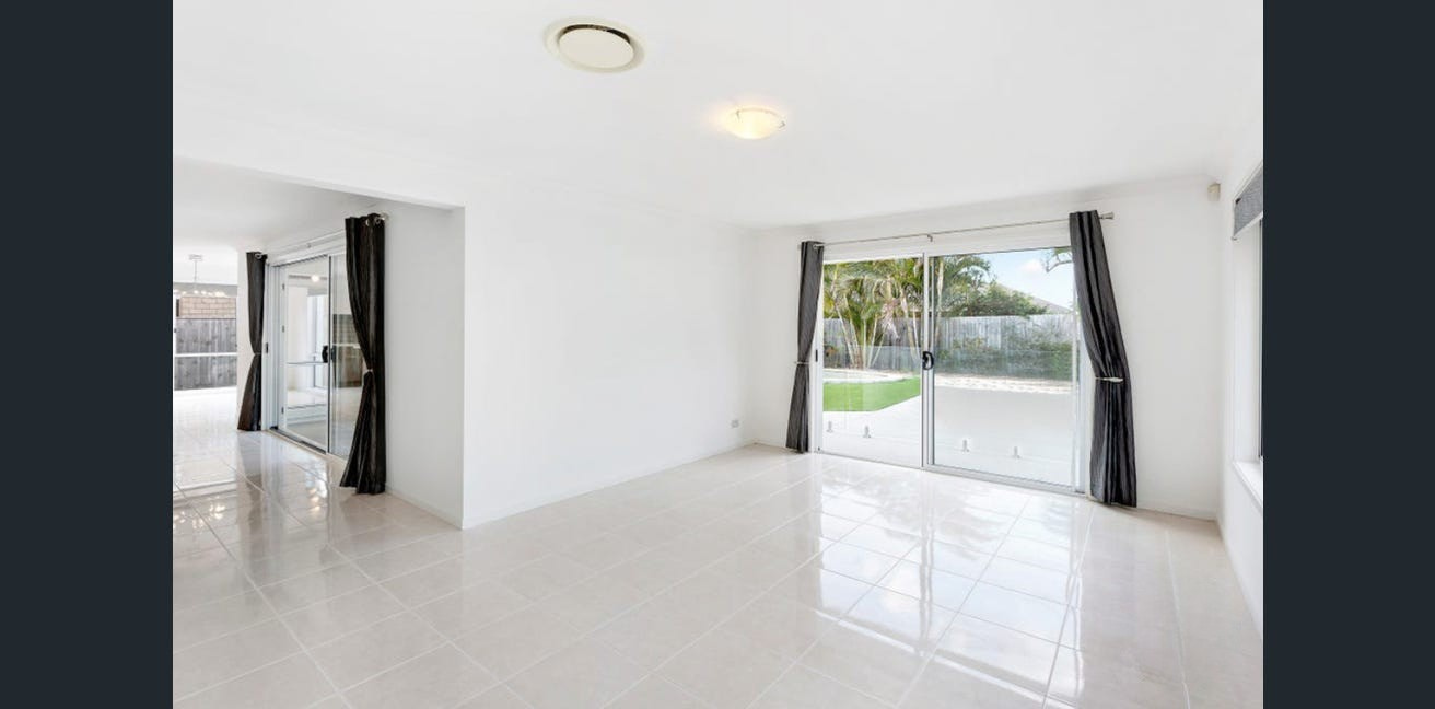 47 KURRAJONG CIRCUIT, North Lakes QLD 4509 - Image 8