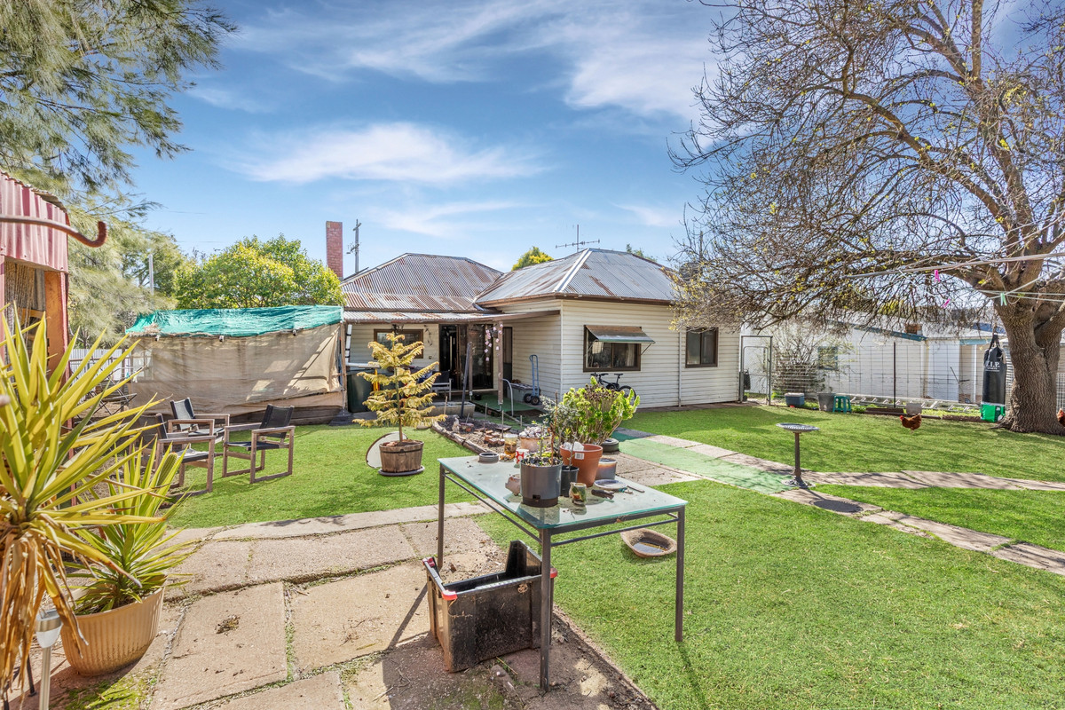 4-bedroom house at 5 Reef Street, Wedderburn, Vic, 3518, Loddon, Victoria