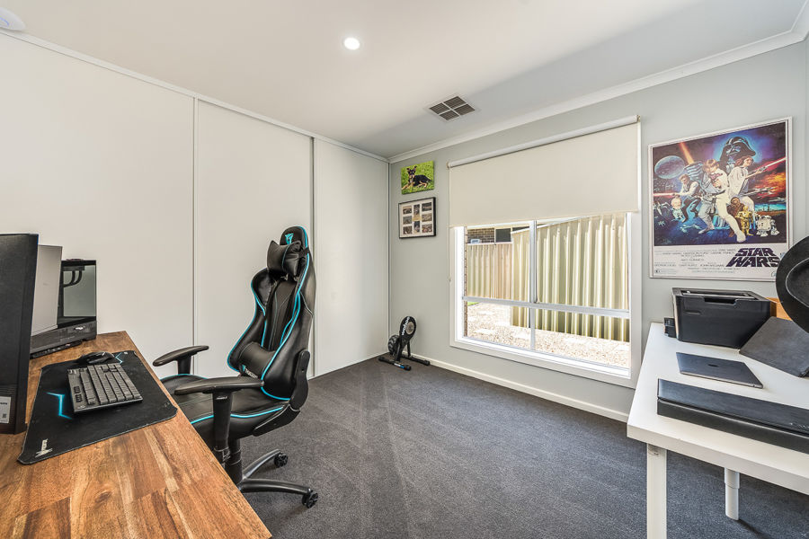 8 JOY CRESCENT, Murray Bridge SA 5253 - Image 9