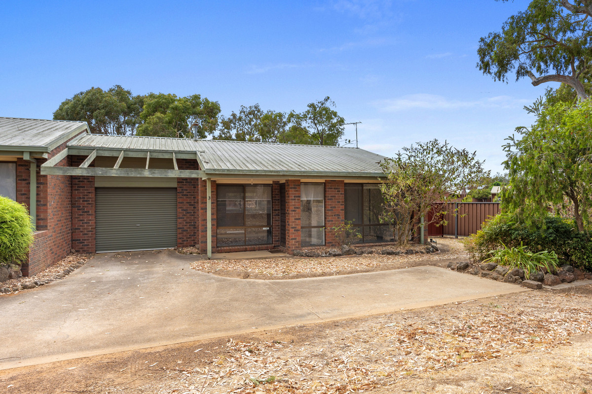 2-bedroom unit at 3/174 Coleraine Road, Hamilton, VIC 3300, Southern Grampians, Victoria