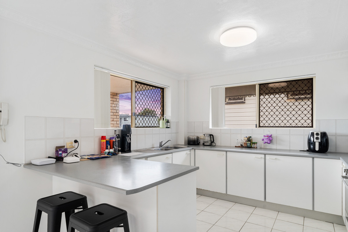 2-bedroom unit at 2 23 MOWBRAY TERRACE, EAST BRISBANE QLD 4169, Brisbane, Queensland