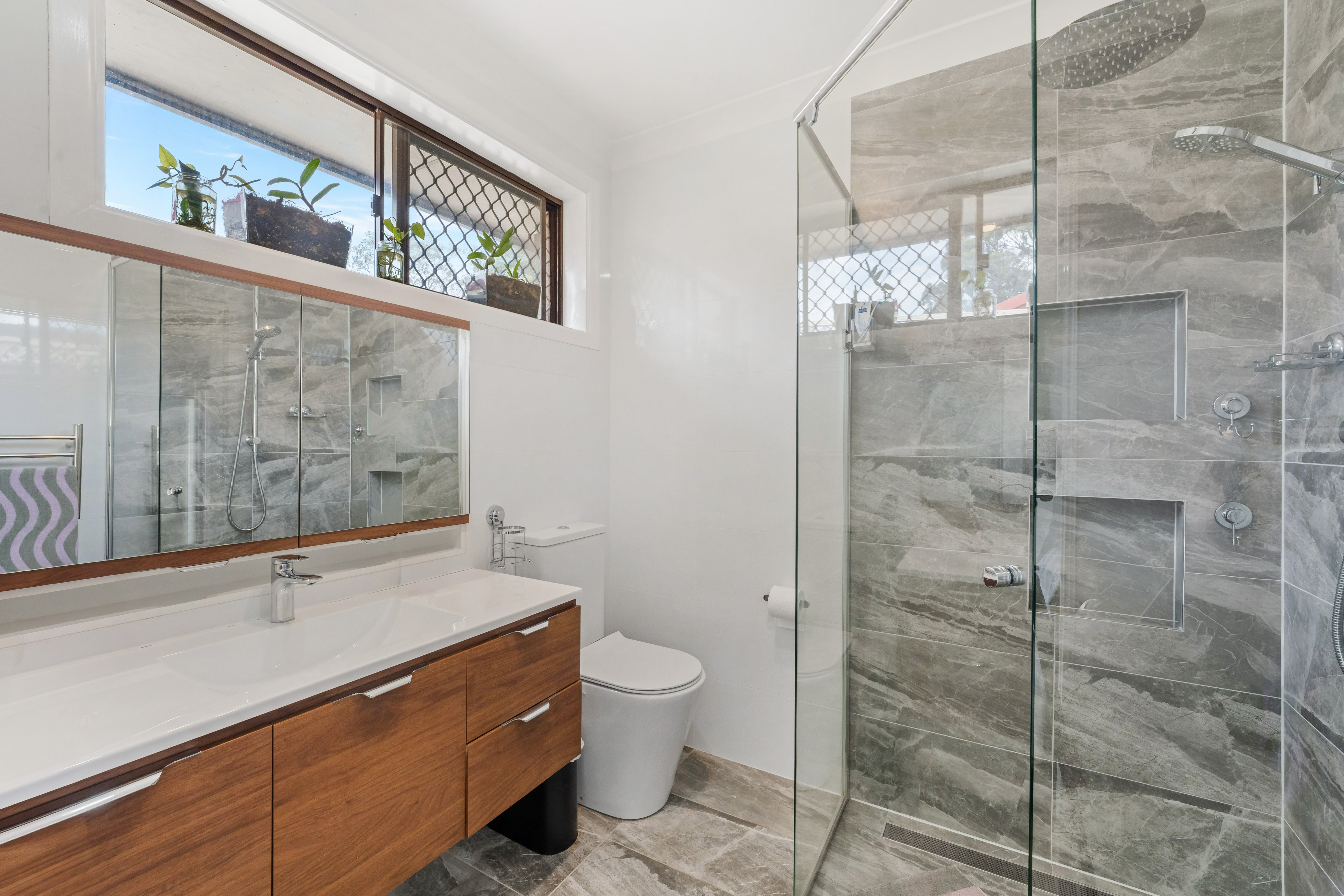 5-bedroom house at 72 Bellinger Road, Ruse, NSW 2560, , New South Wales