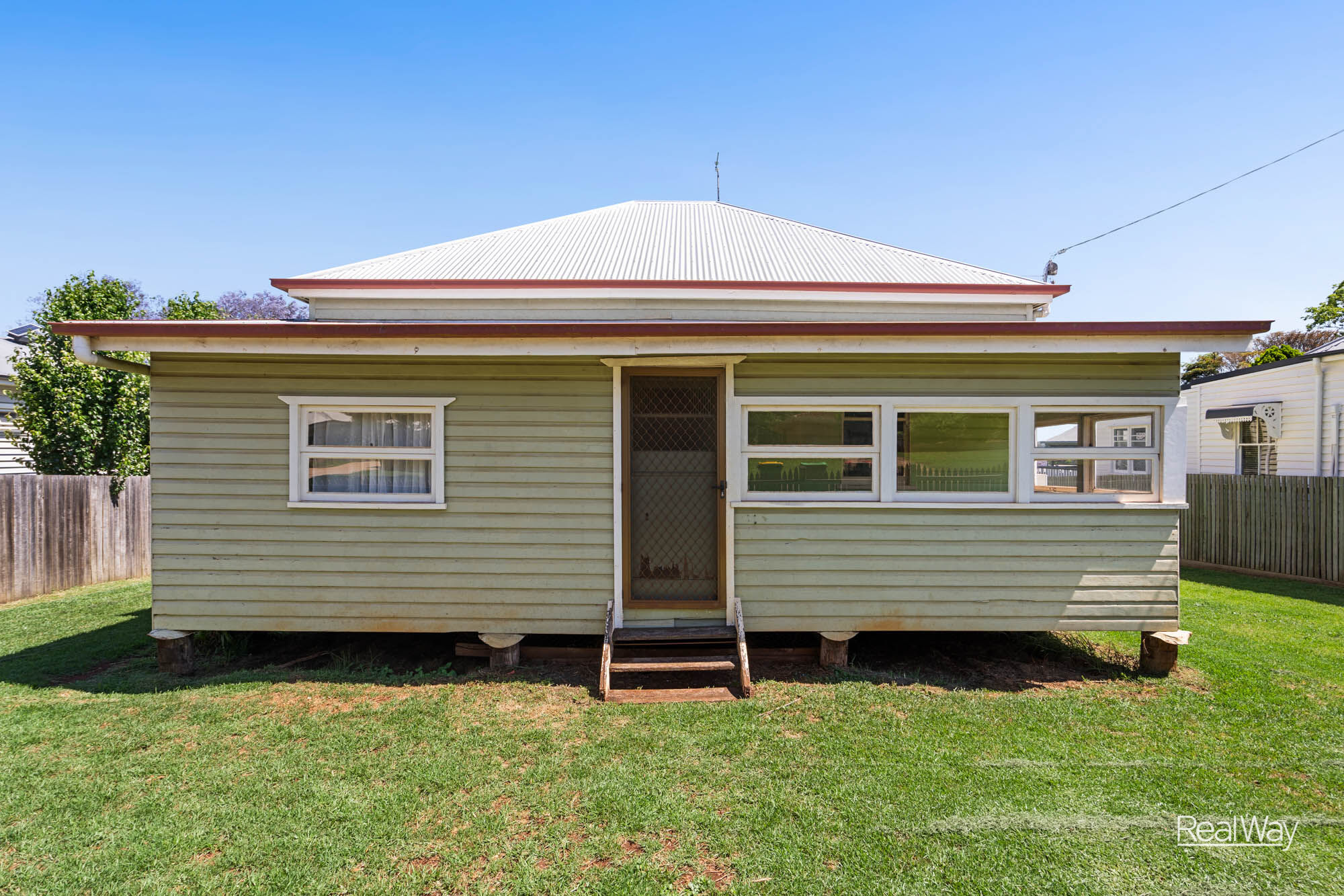 3-bedroom house at 34 Rhyde Street, Mount Lofty, QLD 4350, , Queensland