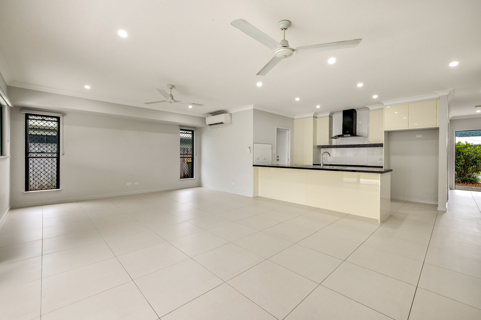 22 Bulleringa Loop, Mount Peter, QLD 4869 - Image 1
