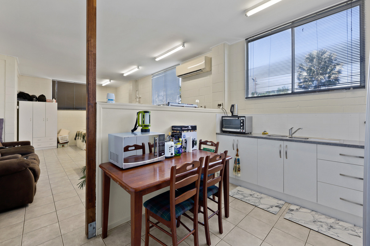 8 Bold Street, Walkerston, Qld, 4751 - Image 4