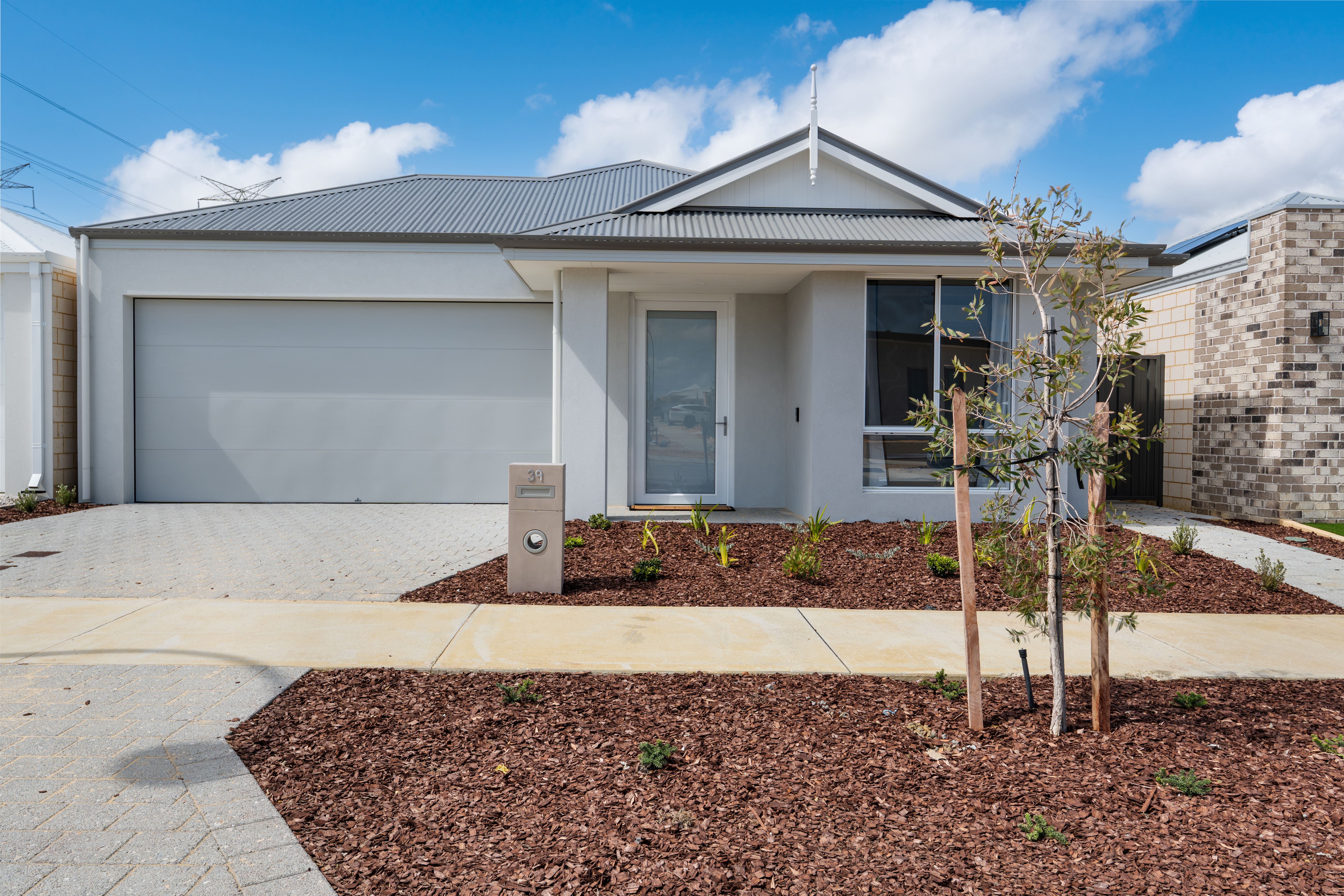39 Ainsworth Crescent, Mandogalup, Wa, 6167 - Image 1