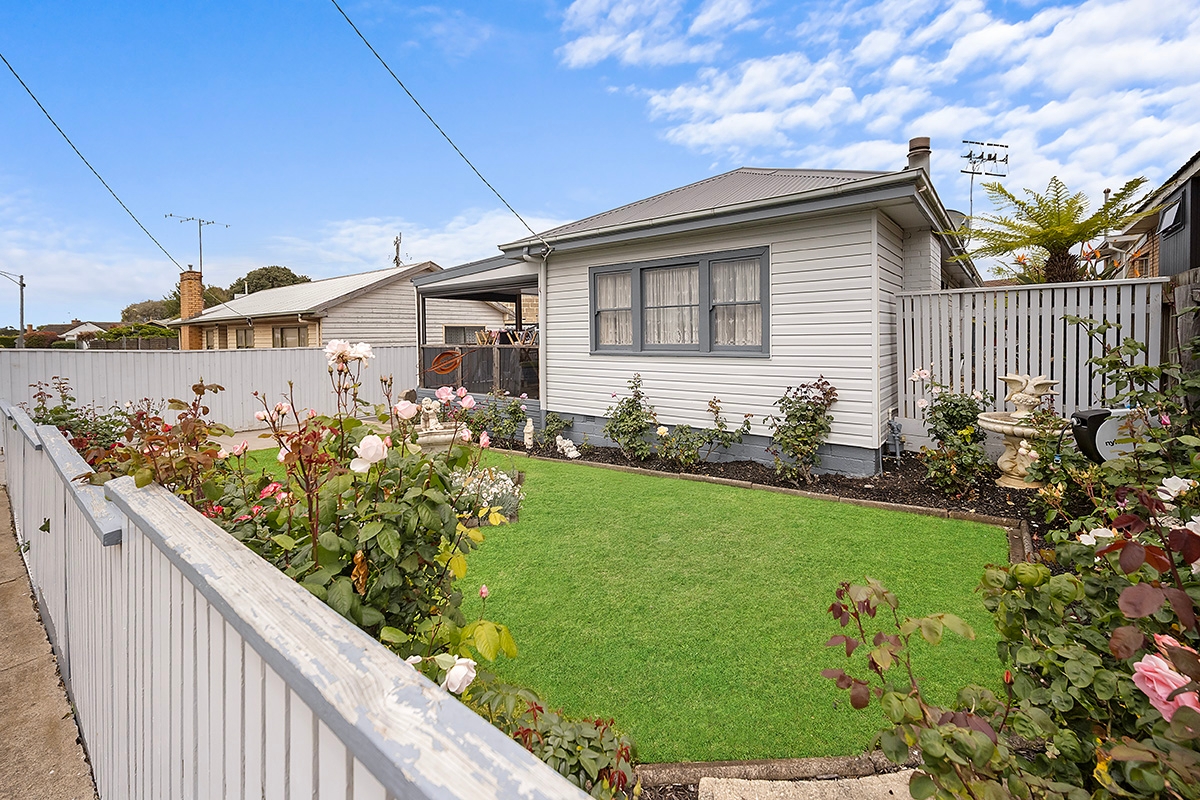 43 FLAXMAN STREET, Warrnambool VIC 3280 - Image 1