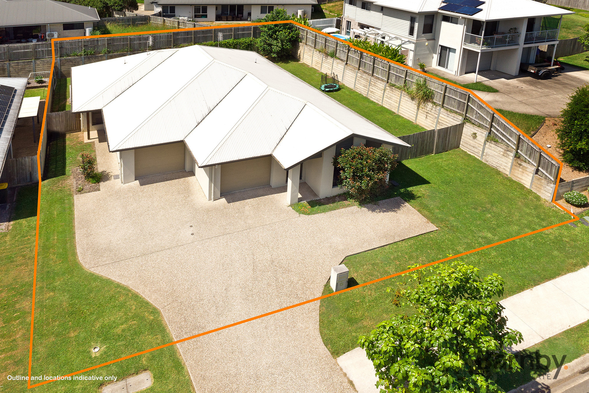 5-bedroom unit at 5 Esther Place, Nambour, QLD 4560, Sunshine Coast, Queensland