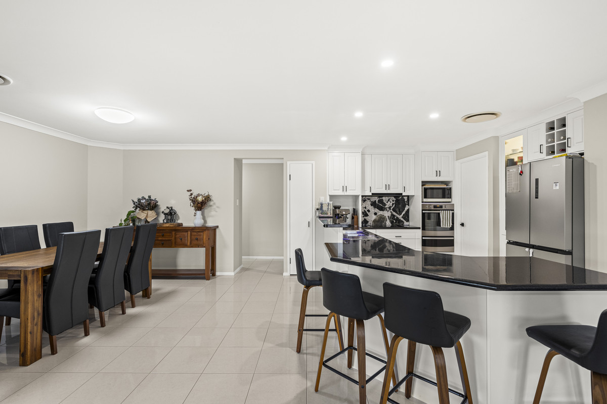 5-bedroom house at 28 Trevean Drive, Kleinton, QLD 4352, Toowoomba, Queensland