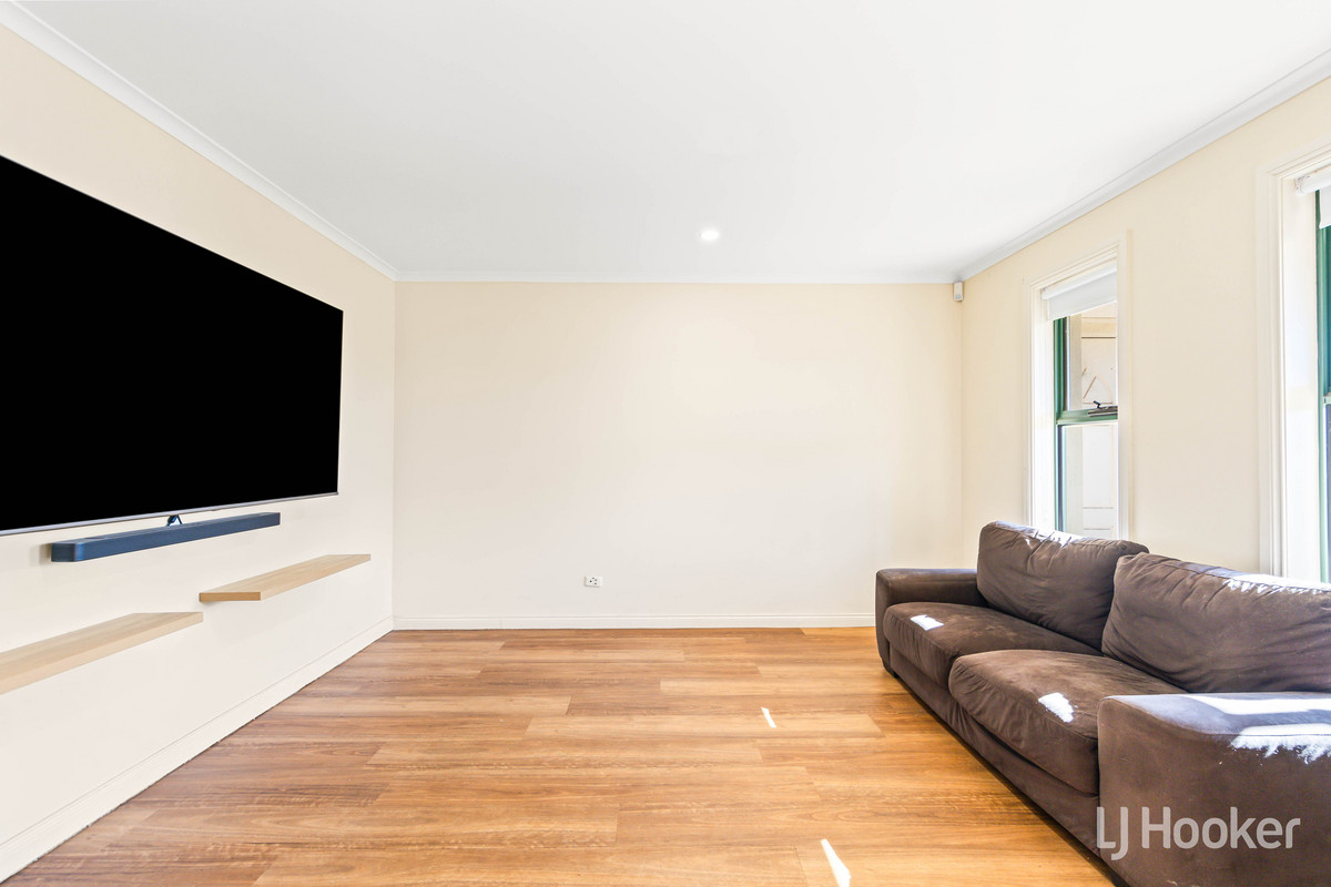 5 Pinewood Avenue, Blakeview, SA 5114 - Image 6