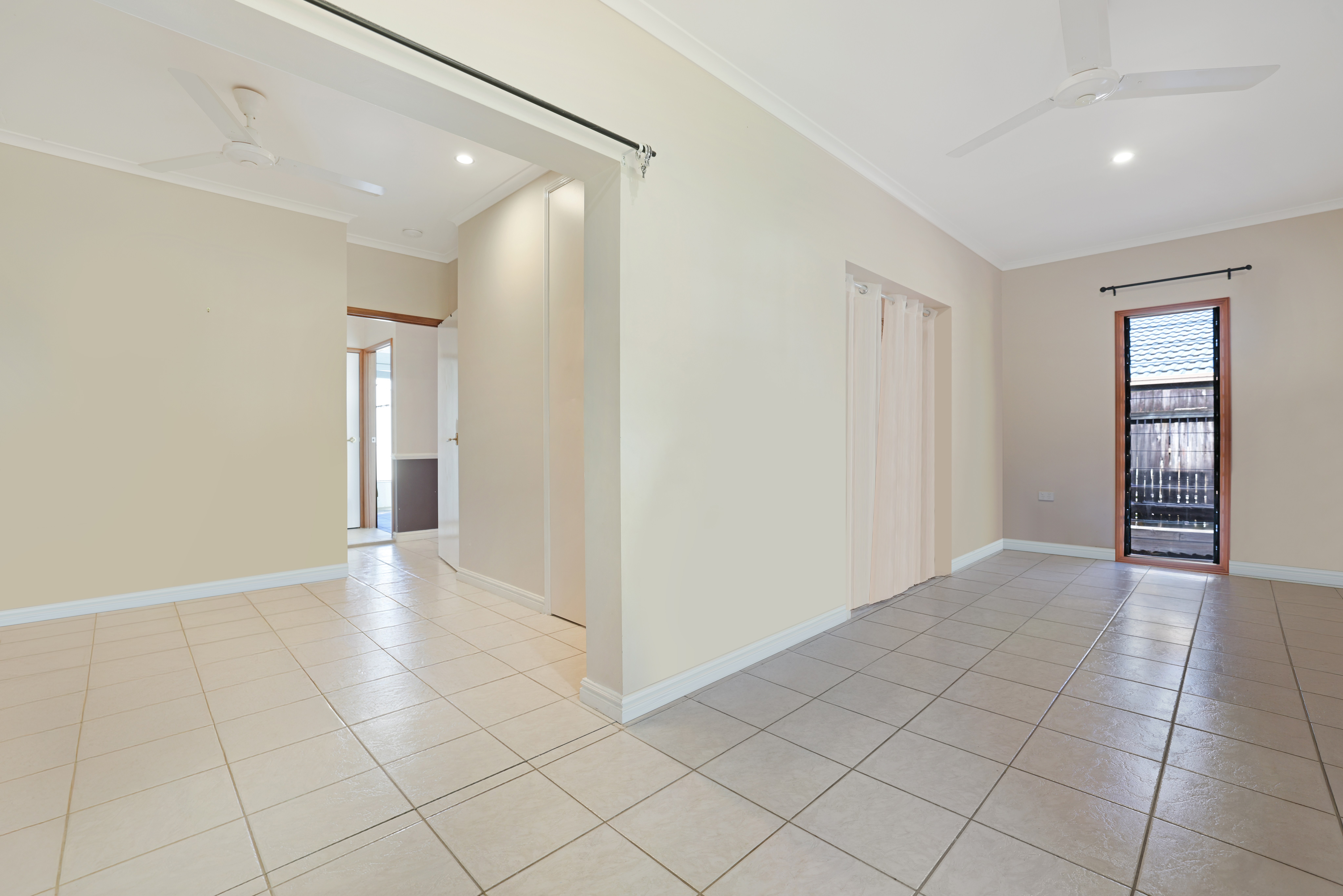 8 MATILDA CLOSE, Woree QLD 4868 - Image 7