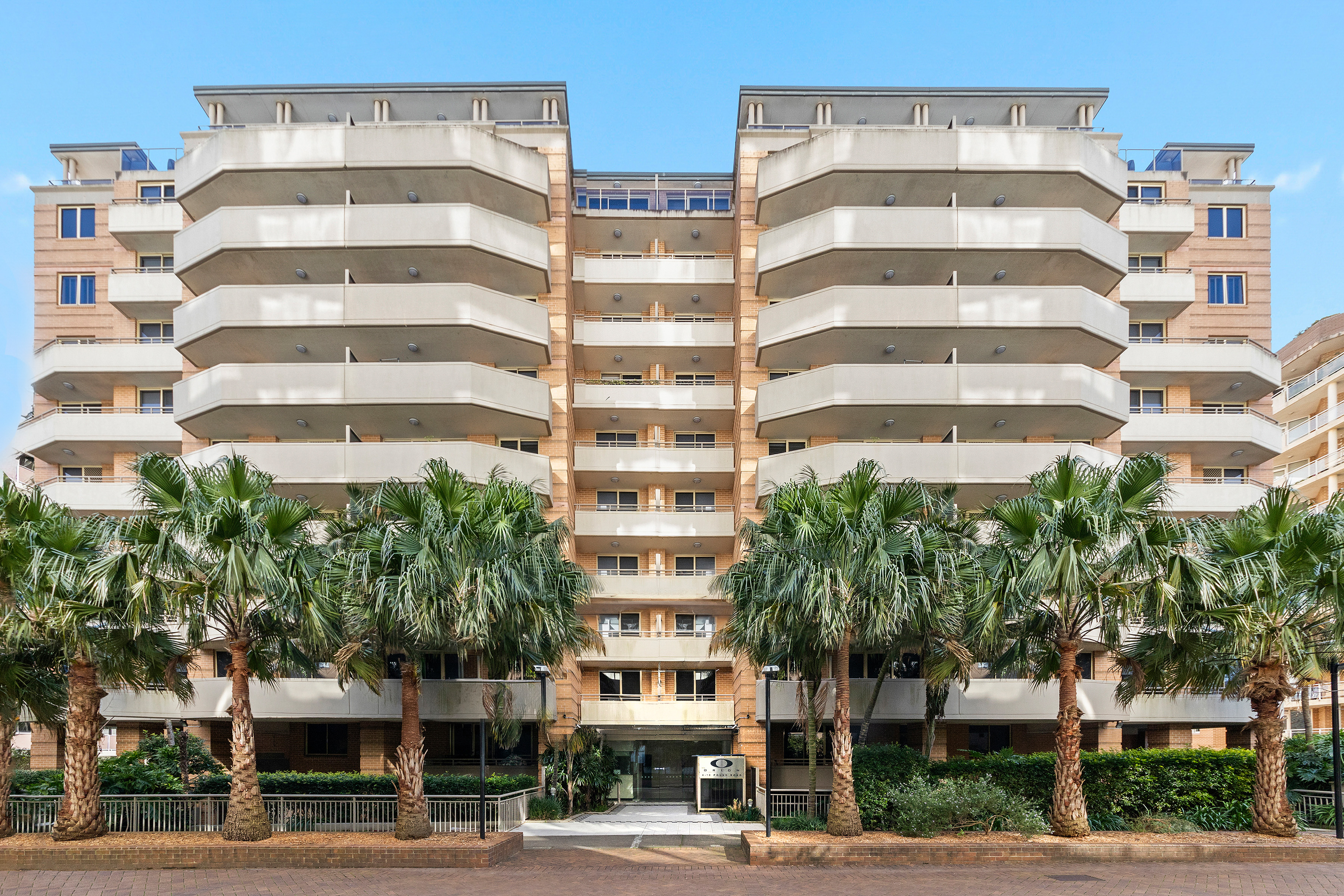 32 4-10 POUND ROAD, HORNSBY NSW 2077 - Image 1