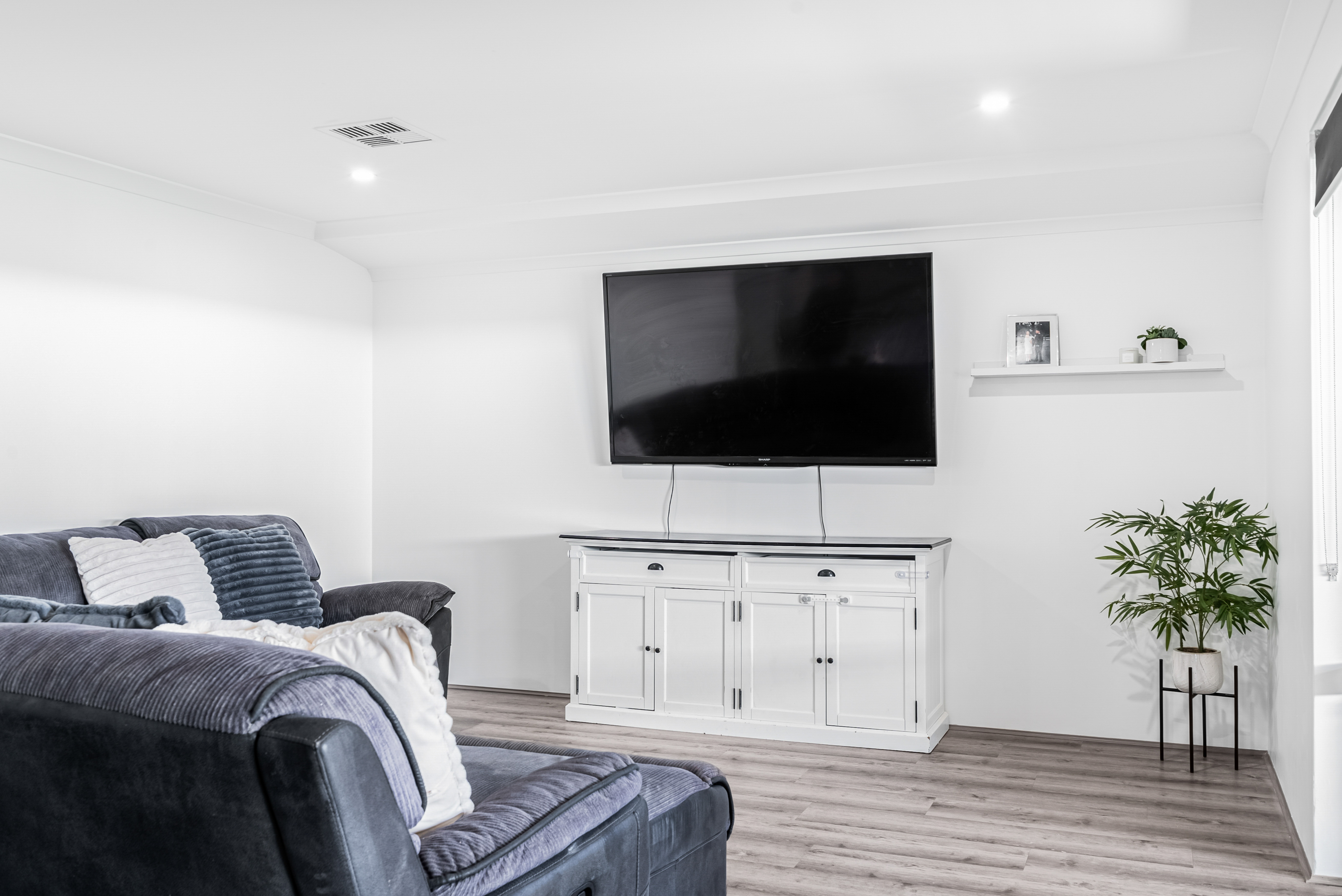 31 Salhouse Road, Aveley, WA 6069 - Image 8