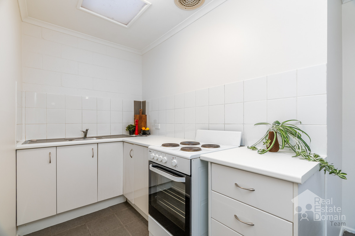 3/7 Cleopatra Street, Kingston, Qld, 4114 - Image 5