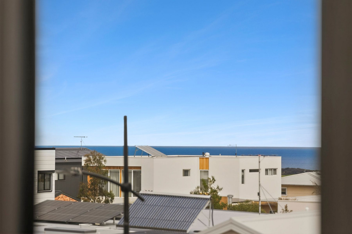 28 Wurrak Crescent, Torquay, Vic, 3228 - Image 9