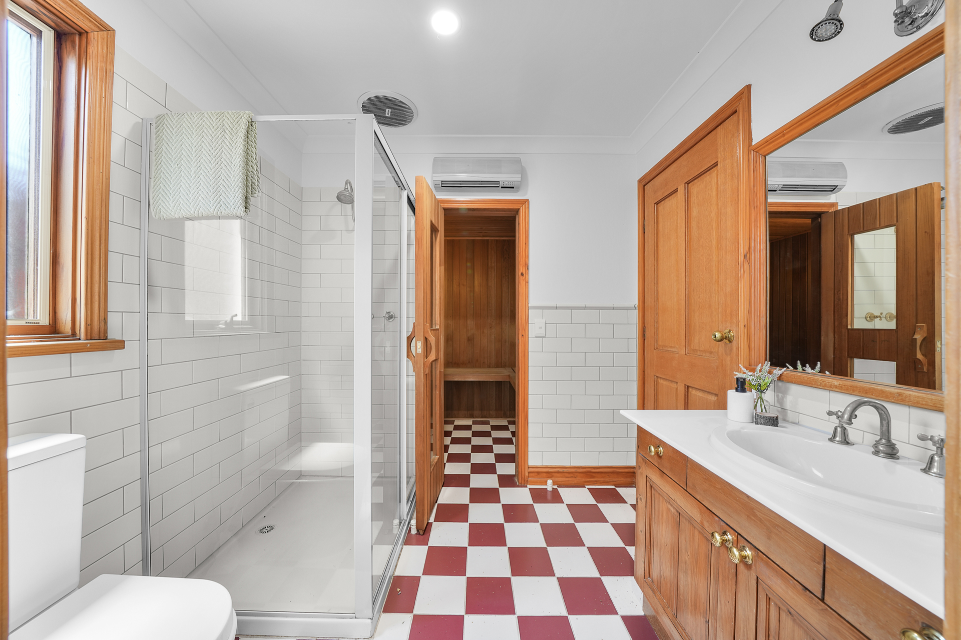 46 Nantilla Crescent, Werribee, VIC 3030 - Image 9