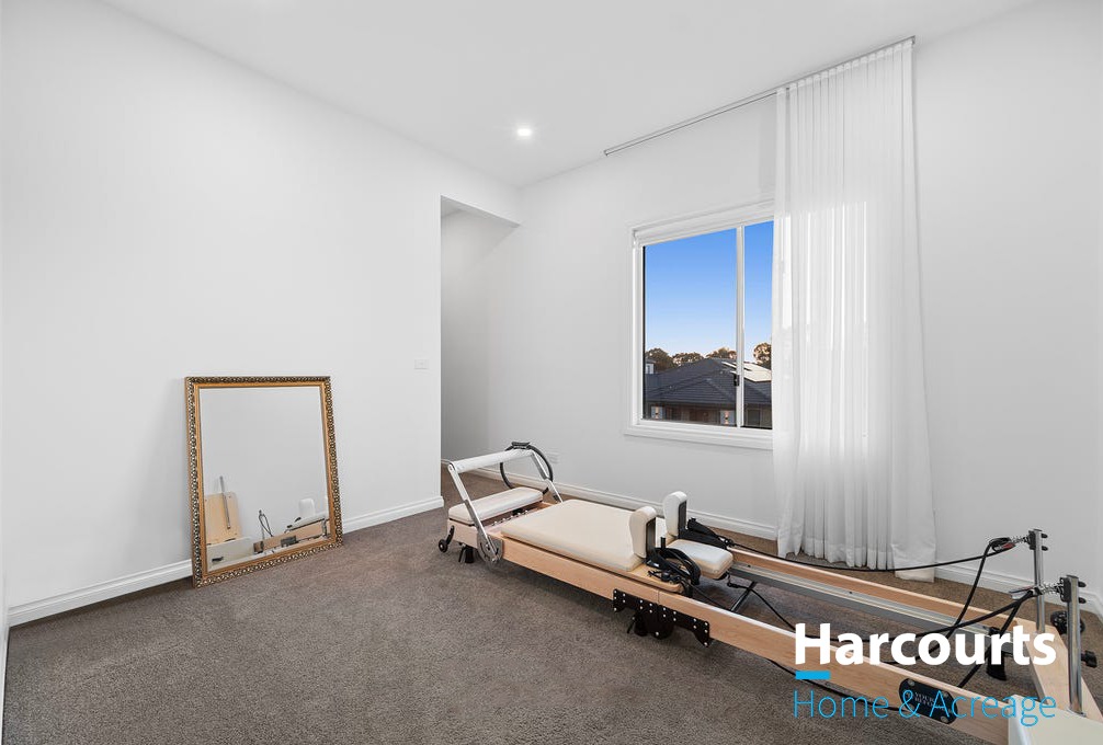 5-bedroom house at 26 Watergardens Cct, Lyndhurst, Vic, 3975, Casey, Victoria
