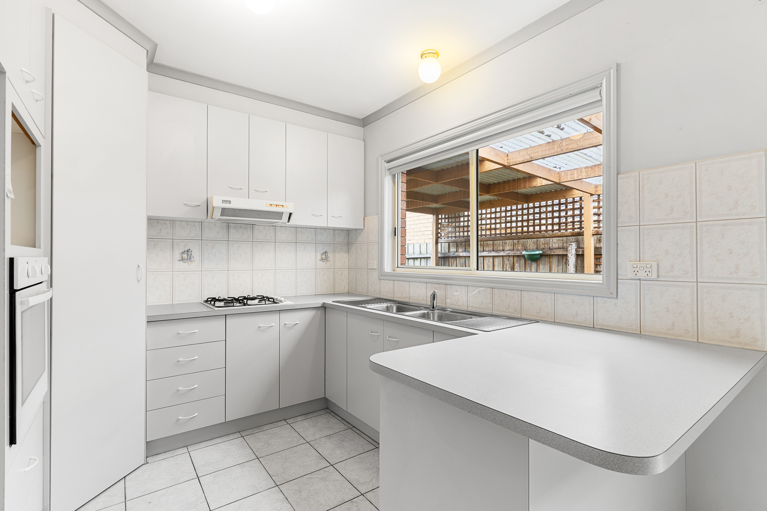 3/53 Pecks Road, Sydenham, VIC 3037 - Image 2