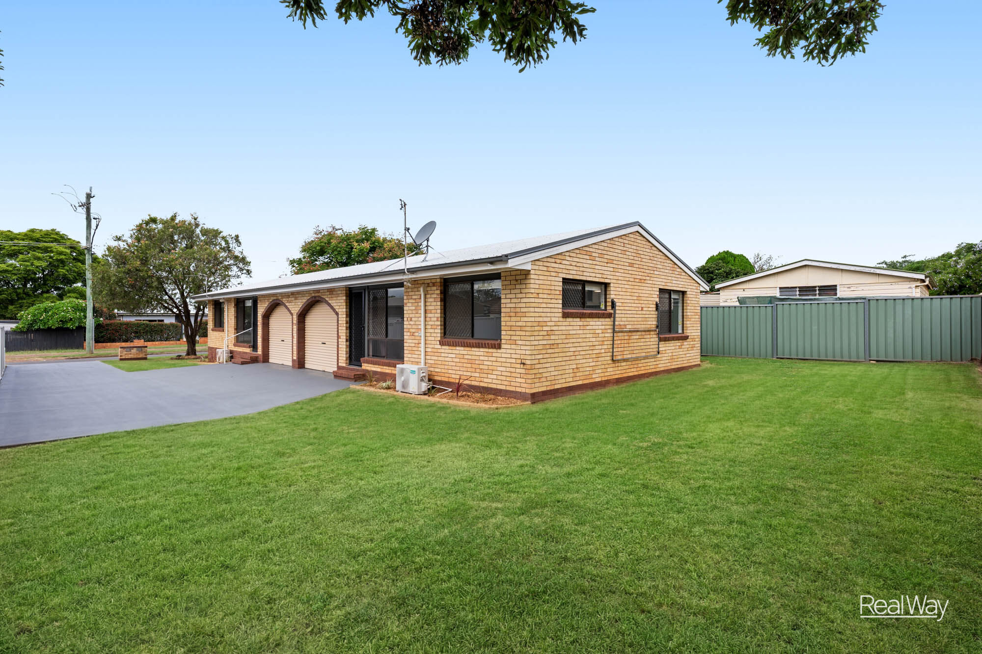 4-bedroom unit at 1 &  2/13 Burton Street, Harristown, Qld, 4350, Toowoomba, Queensland