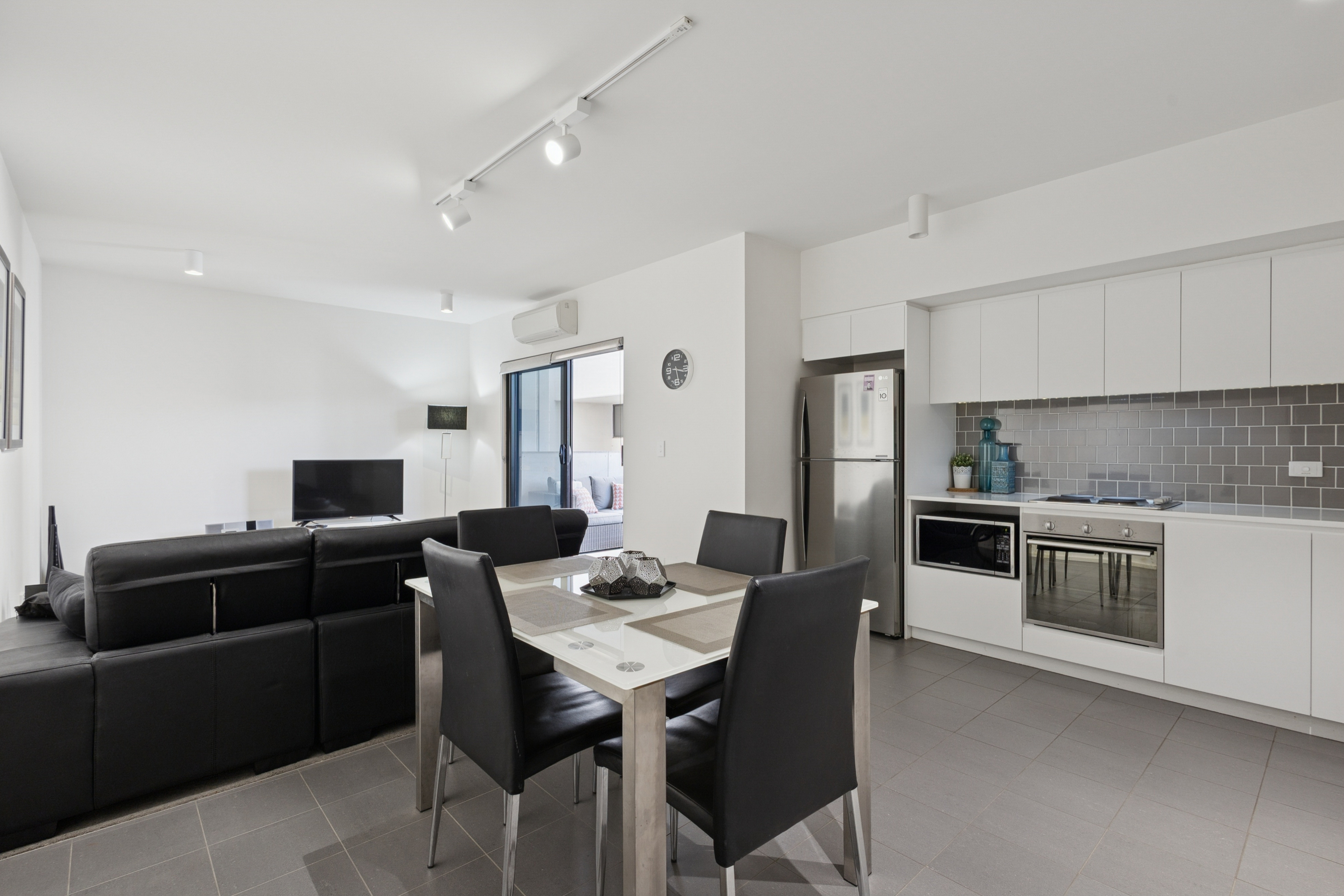 202/108 Bennett Street, East Perth, WA 6004 - Image 6