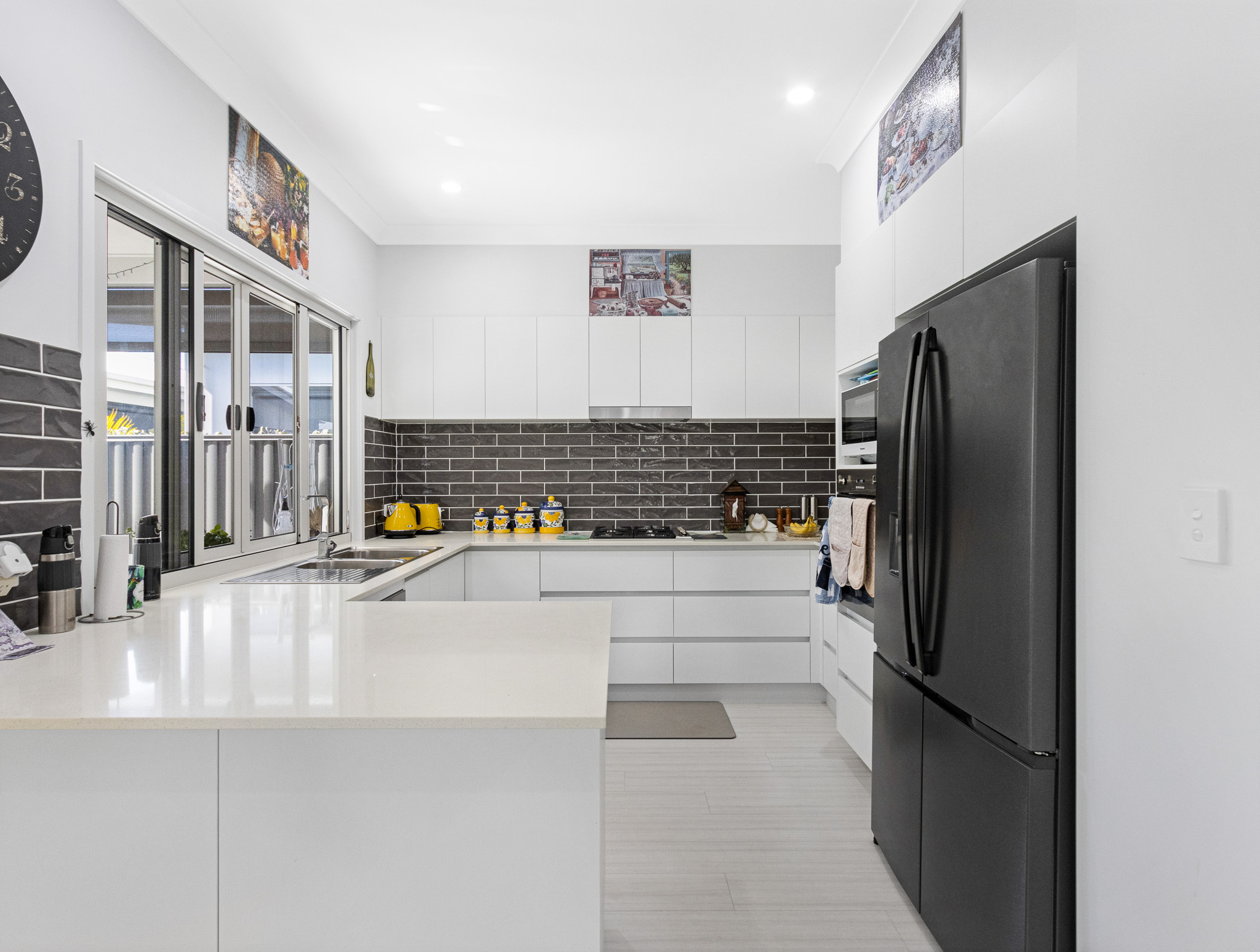 20/835 Boat Harbour Drive, Urangan, Qld, 4655 - Image 3