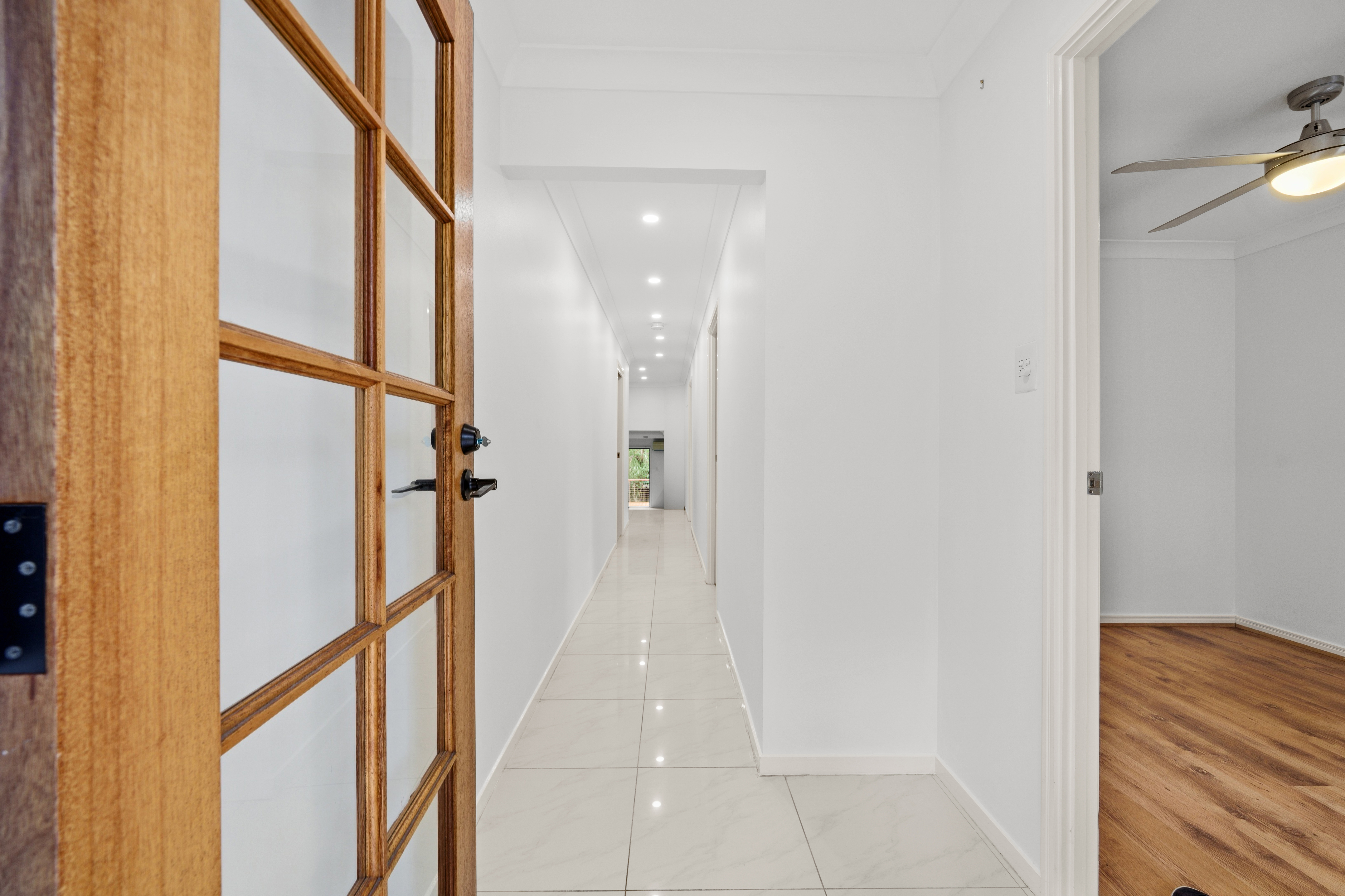 2 16 PENRHYN STREET, PACIFIC PINES QLD 4211 - Image 5