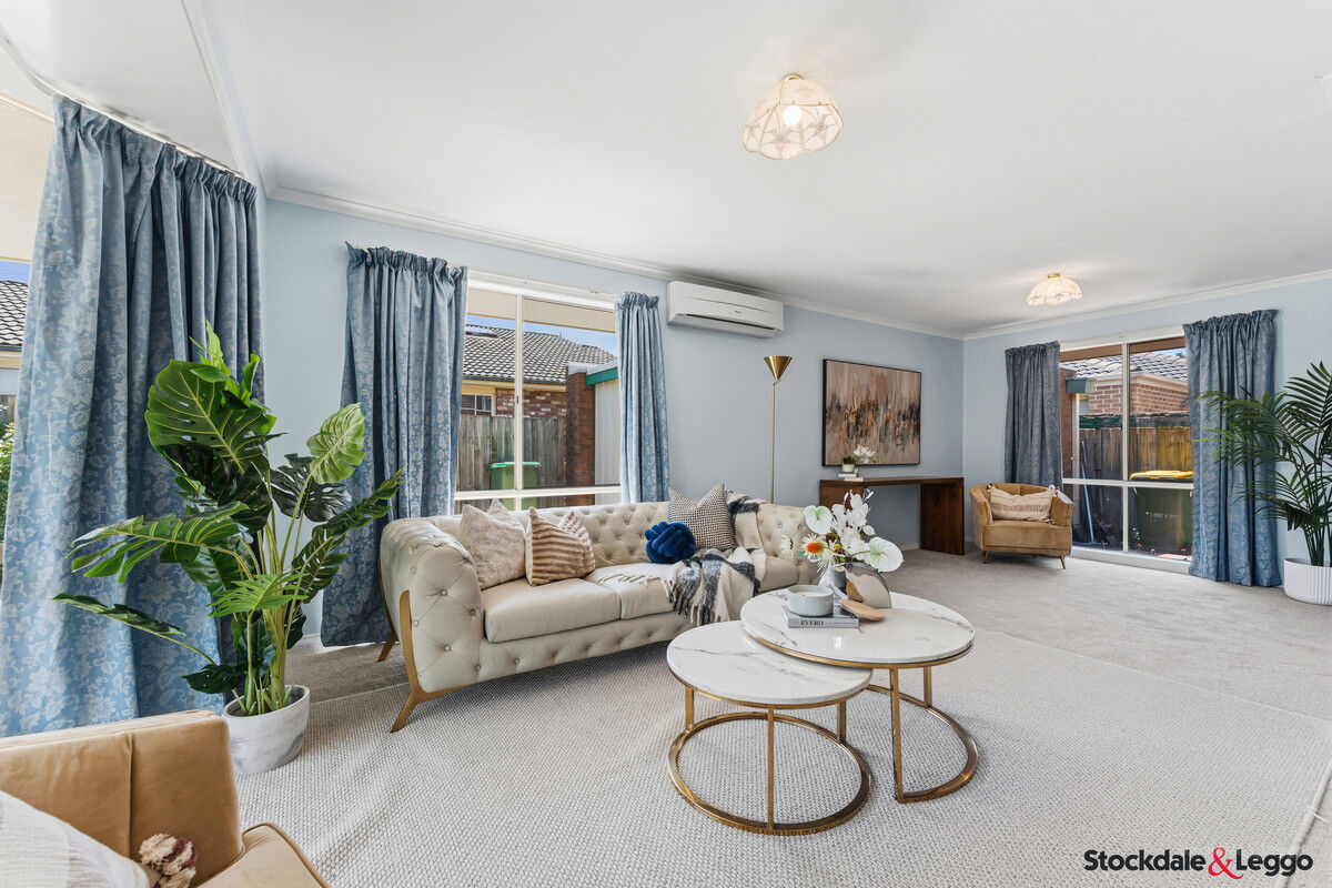 2 10 JAMIESON COURT, PAKENHAM VIC 3810 - Image 4