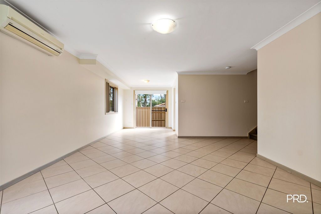 6 10 WOMBERRA PLACE, SOUTH PENRITH NSW 2750 - Image 5