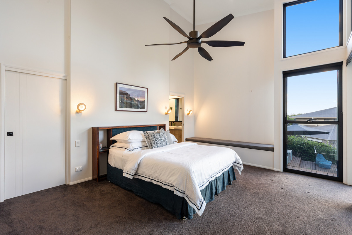 5-bedroom house at 19 COVENTRY COURT, Mount Lofty QLD 4350, Toowoomba, Queensland