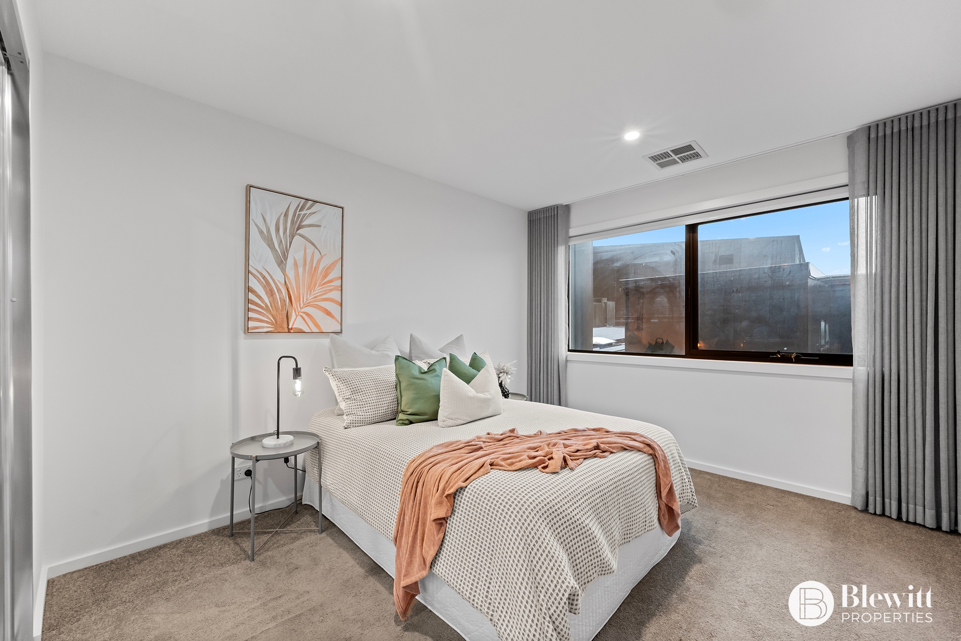 4-bedroom unit at UNIT 3 AVANI 1 ROWLAND REES CRESCENT, Greenway ACT 2900, Unincorporated Act, Australian Capital Territory