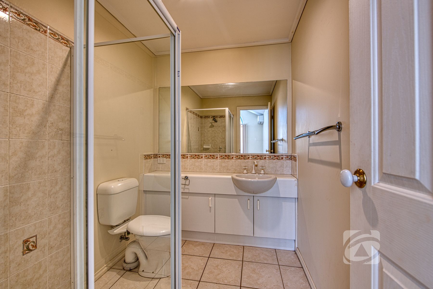 3-bedroom house at 29 JOHN FISHER DRIVE, Berwick VIC 3806, Casey, Victoria