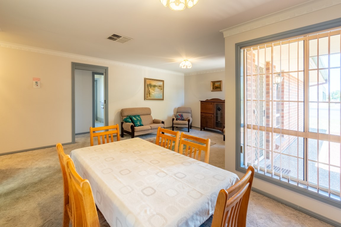 91 POLARIS STREET, Temora NSW 2666 - Image 4