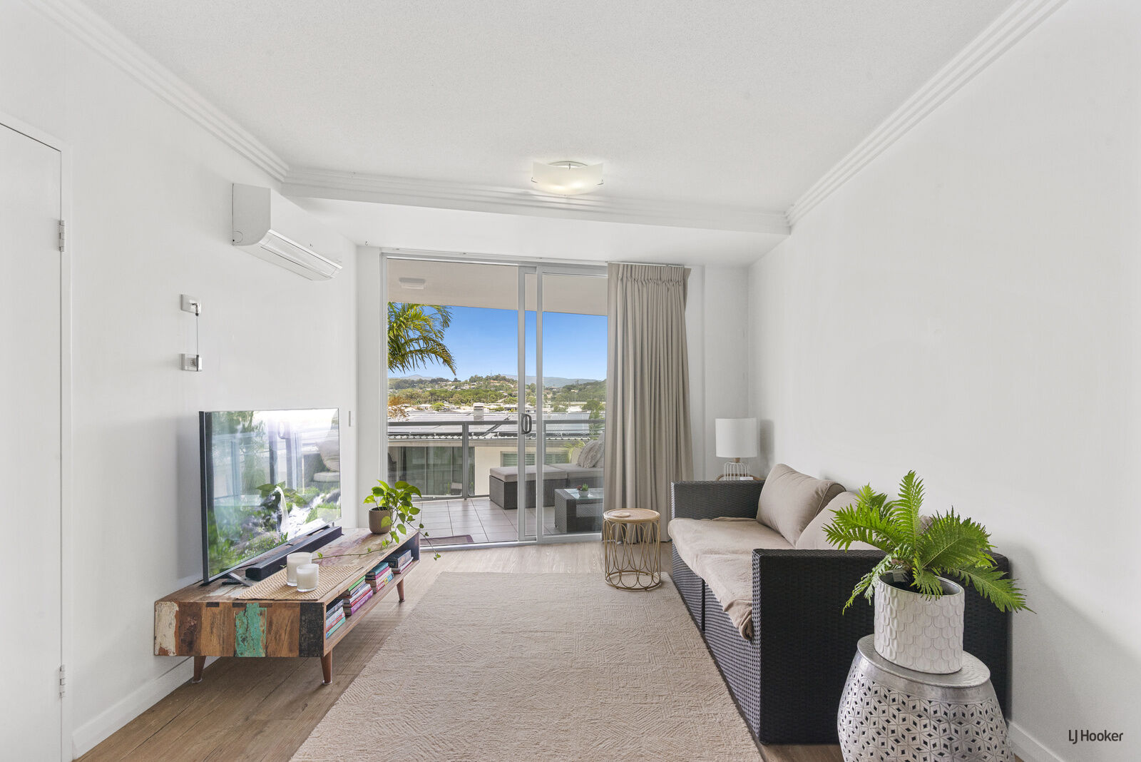 1313/10 Fifth Avenue, Palm Beach, Qld, 4221 - Image 4